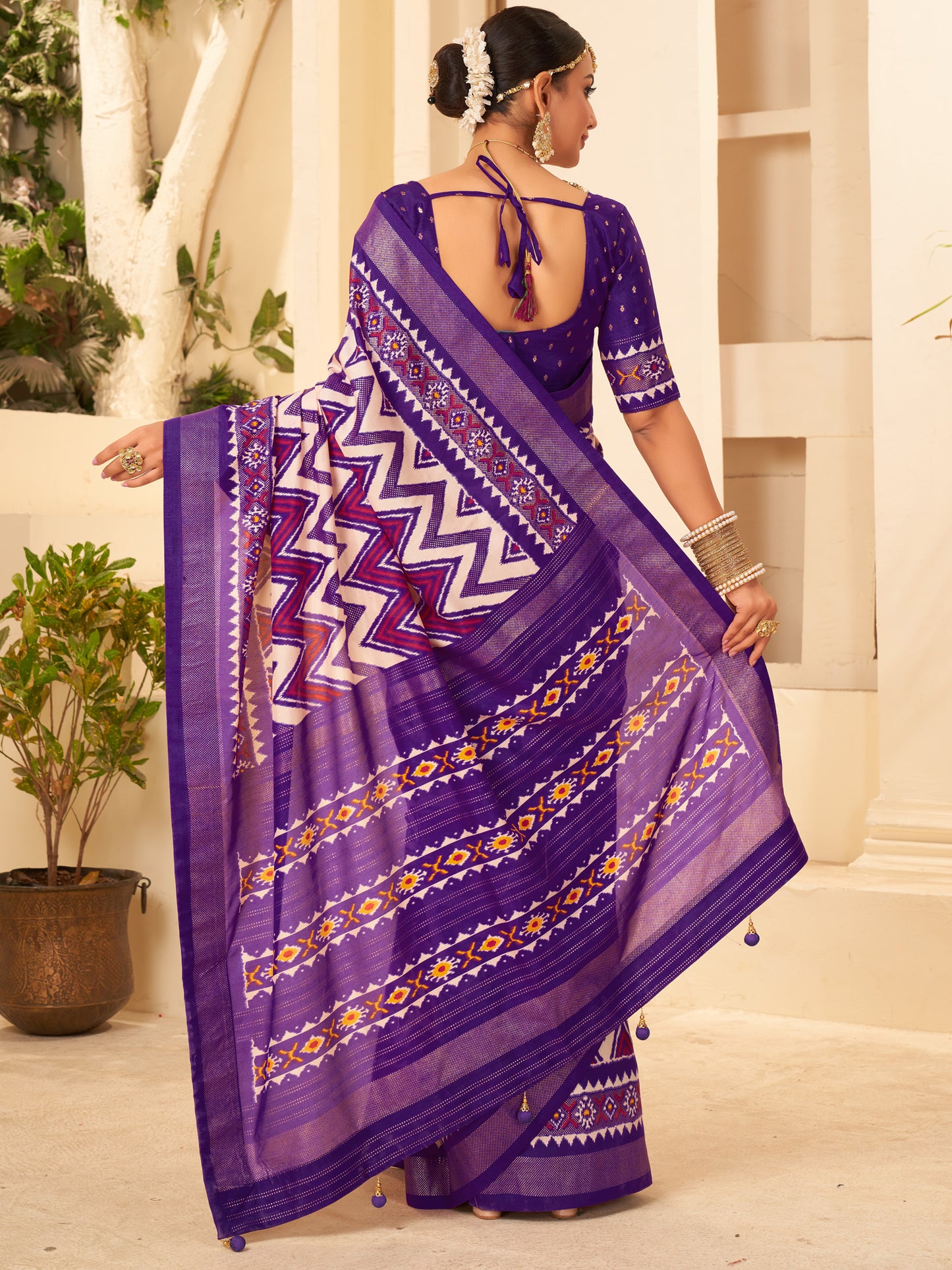 Women's Silk Blend Purple Printed Designer Saree With Blouse Piece