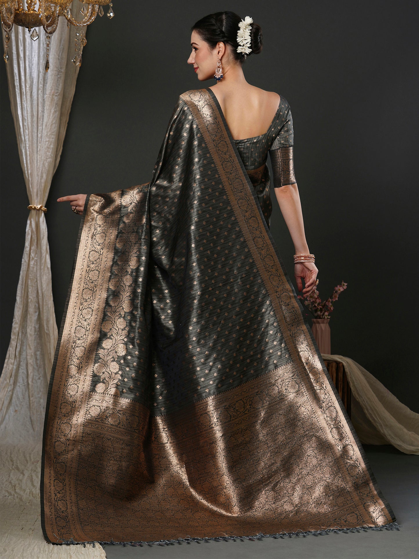 Women's Silk Blend Grey Woven Design Designer Saree With Blouse Piece