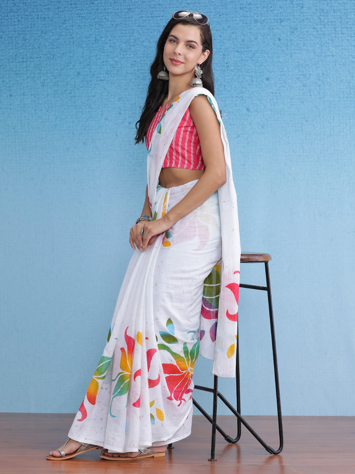 Women's Cotton White Printed Designer Saree With Blouse Piece