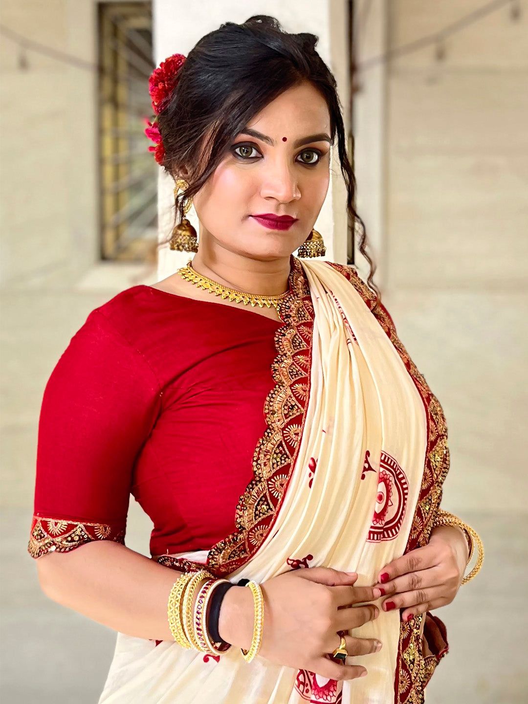 Women's Cotton Red Embellished Designer Saree With Blouse Piece