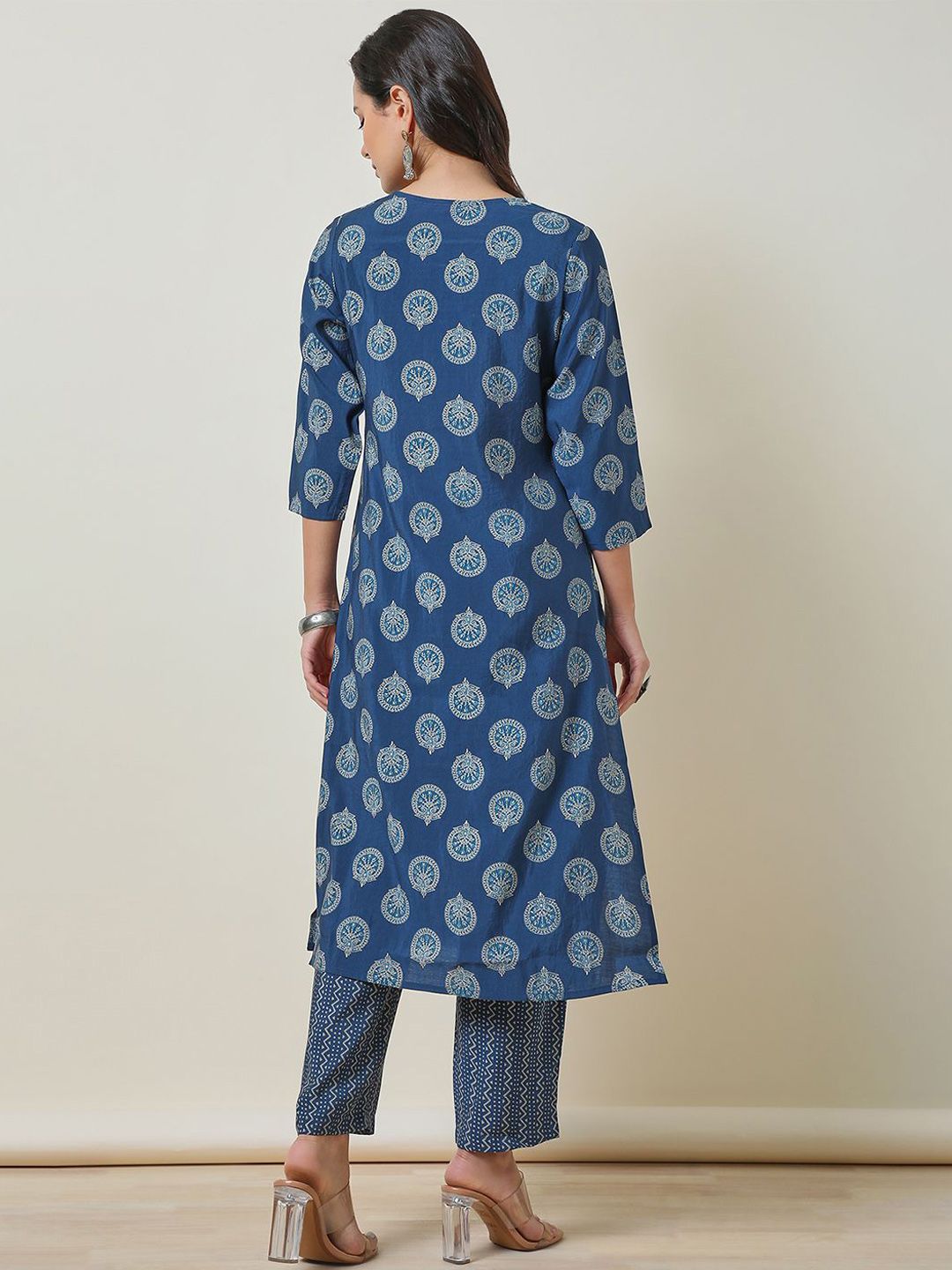 Dhiyona SO Women's Blue Ethnic Motifs Embroidered Round Neck Straight Mirror Work Kurta With Trousers