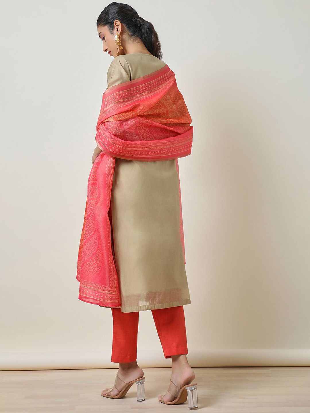 Dhiyona SO Women's Beige Floral Embroidered Thread Work Chanderi Silk Kurta With Trousers & Dupatta