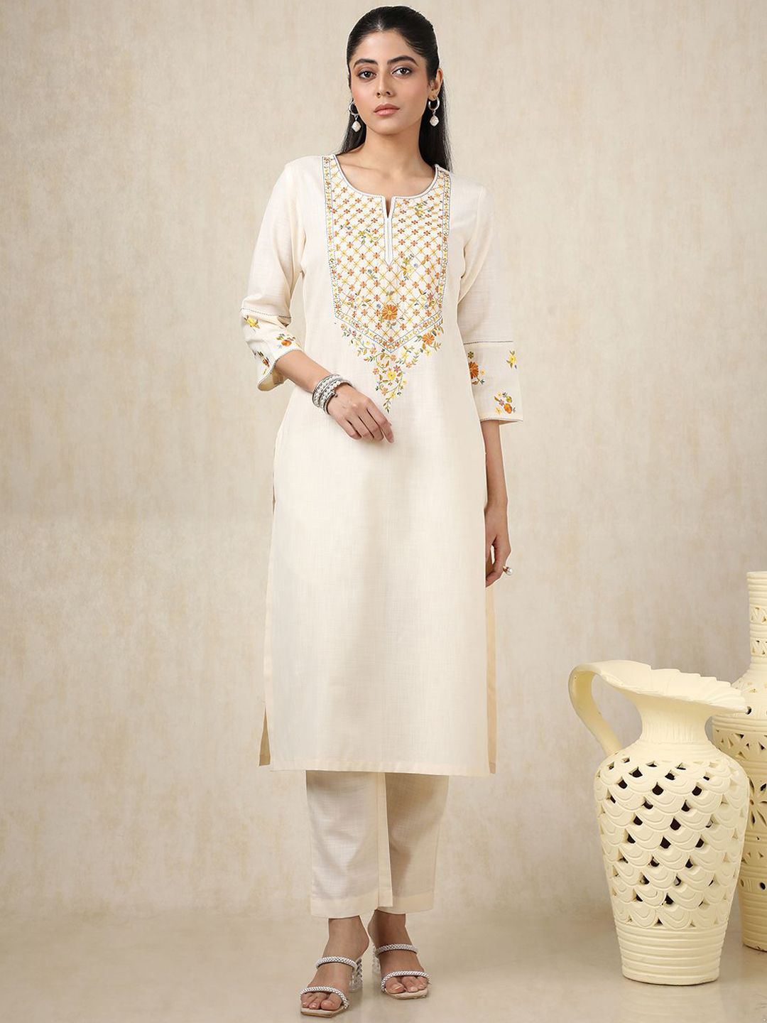 Dhiyona SO Women's Floral Embroidered Thread Work Round Neck Straight Kurta With Trousers & Dupatta