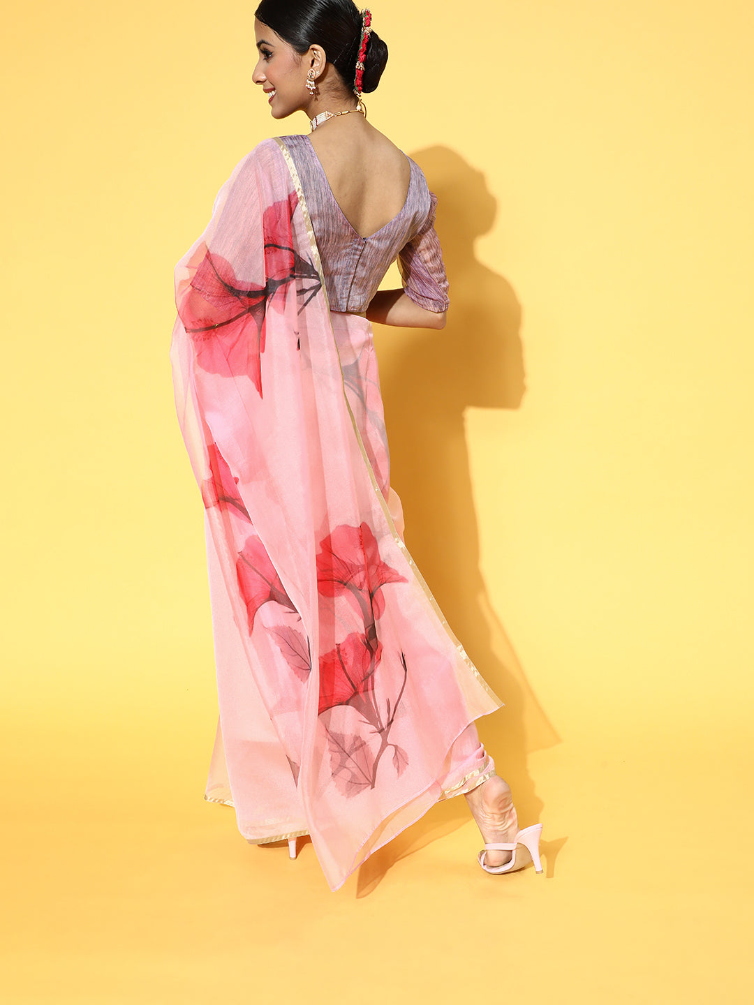 Women's Organza Pink Printed Celebrity Saree With Blouse Piece