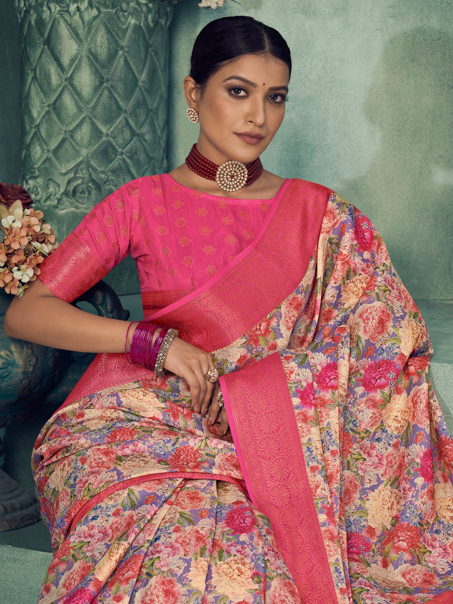 Women's Tussar Silk Cream Digital Print Celebrity Saree With Blouse Piece