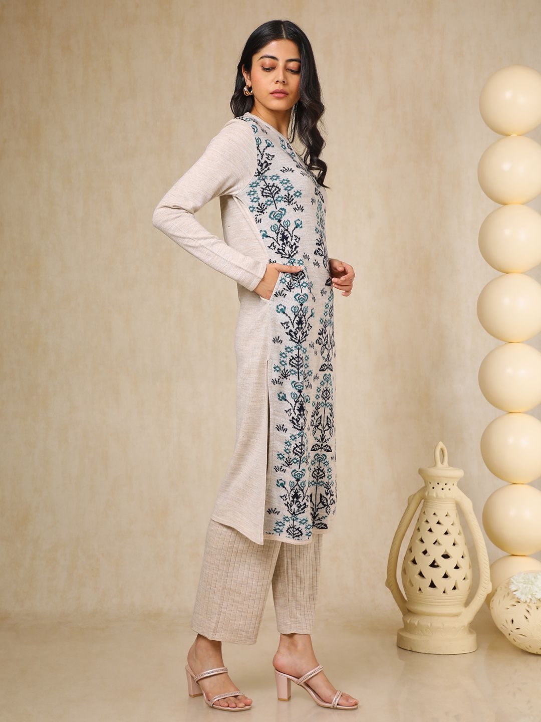 Dhiyona SO Women's Off White Floral Woven Design Mandarin Collar Acrylic Straight Kurta With Trouser