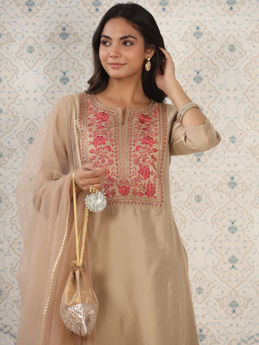 Dhiyona OD Floral Yoke Design Sequinned Kurta with Trousers & Dupatta