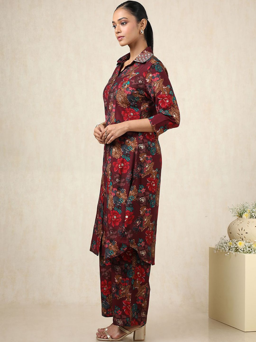 Dhiyona SO Women's Floral Printed Shirt Collar Panelled Muslin Straight Kurta With Trouser