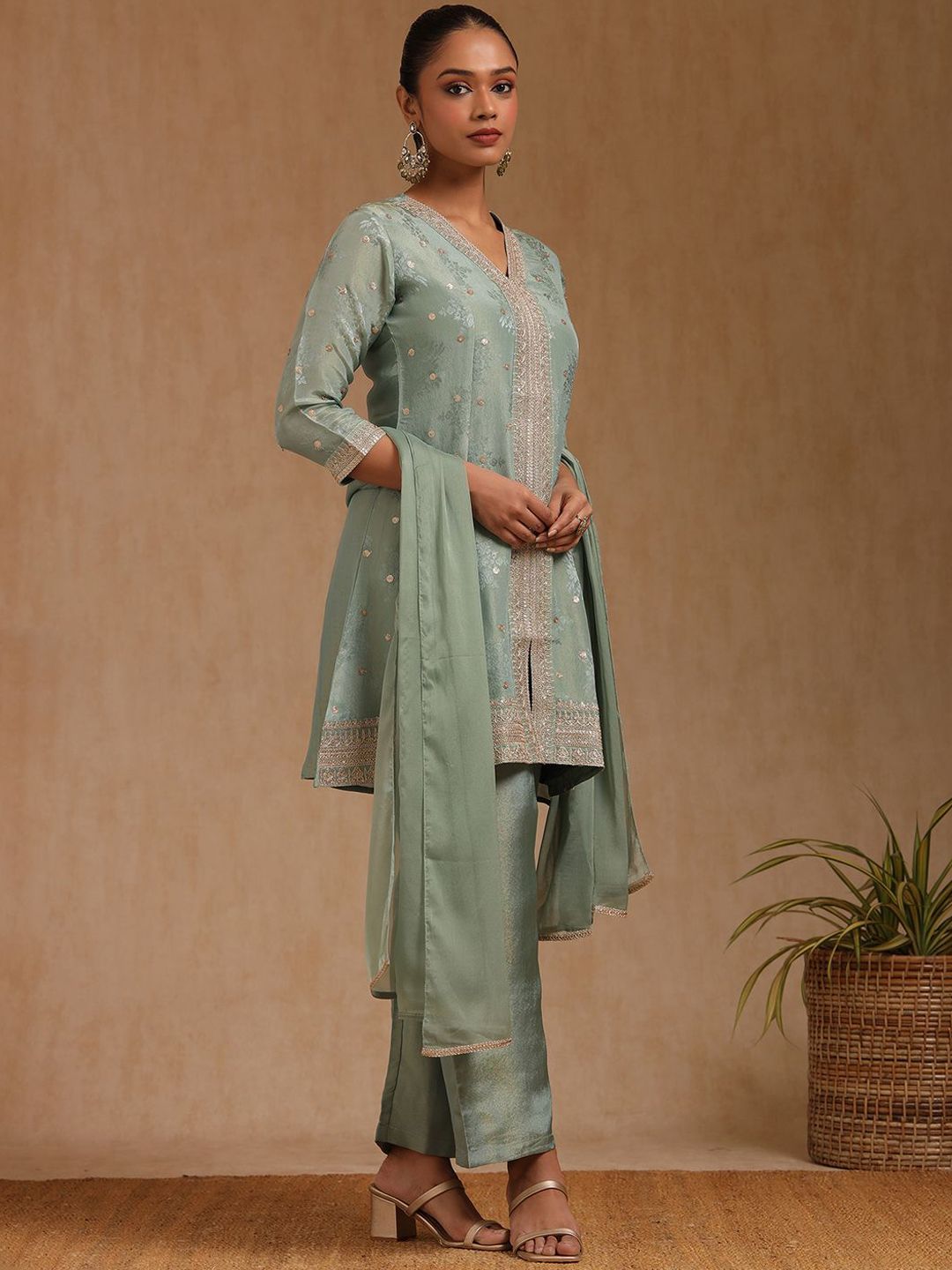 Dhiyona SO Women's Floral Embroidered Regular Sequinned Straight Kurta with Palazzos & Dupatta