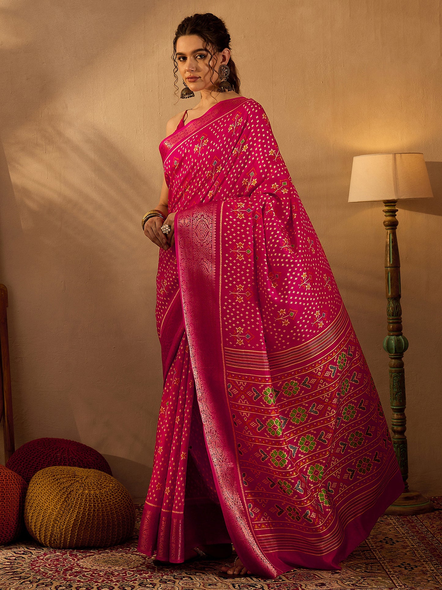 Women's Silk Blend Pink Printed Designer Saree With Blouse Piece