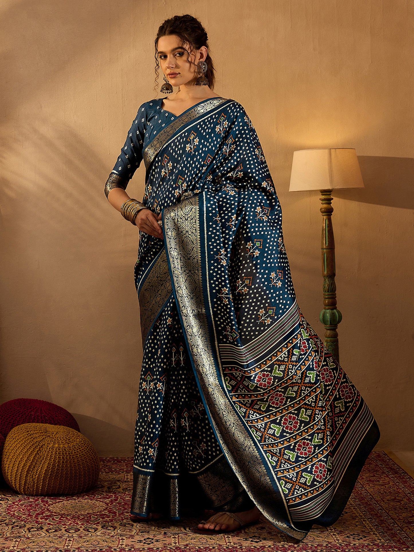Women's Silk Blend Teal blue Printed Designer Saree With Blouse Piece