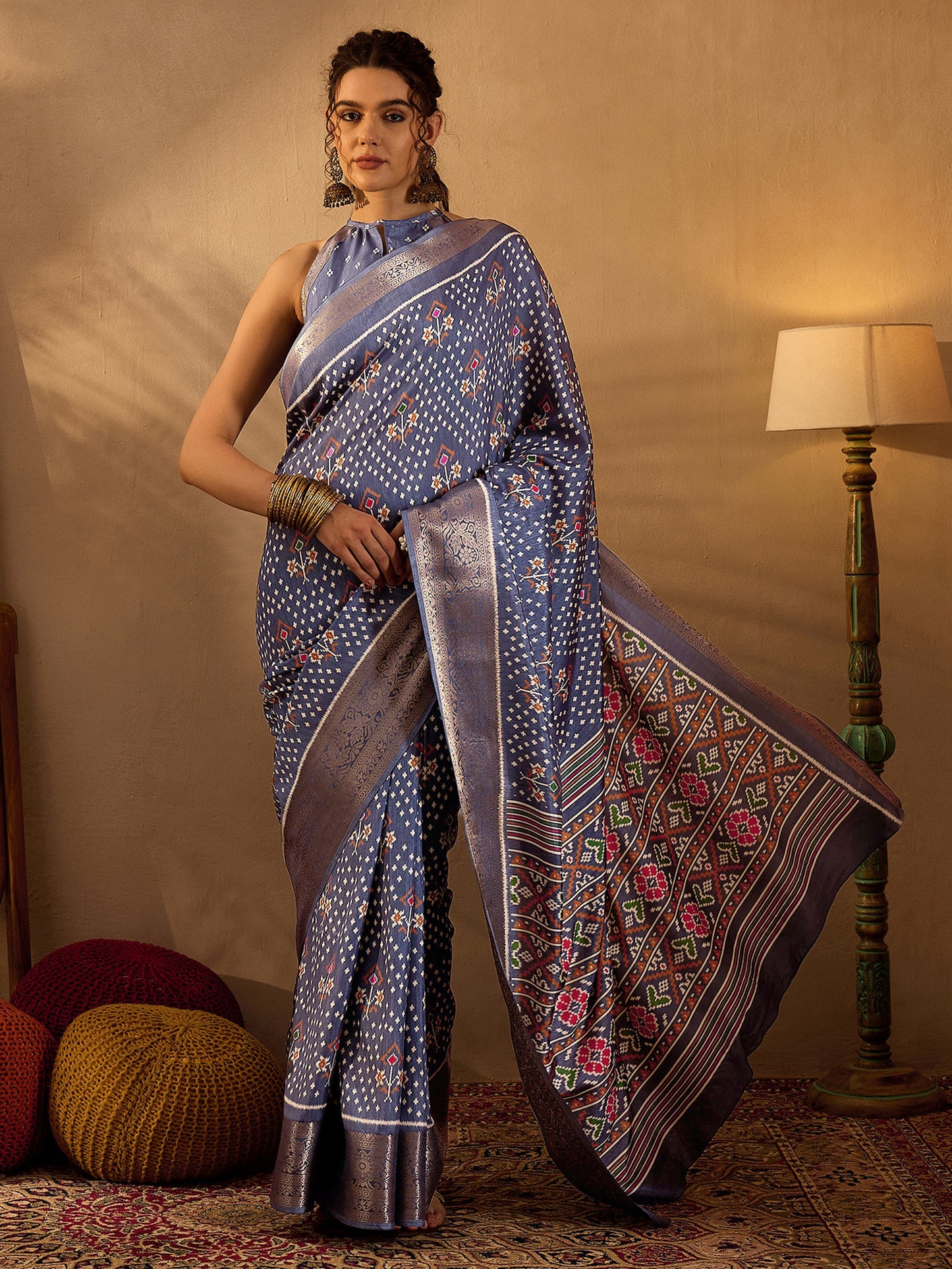 Women's Silk Blend Metallic Printed Designer Saree With Blouse Piece