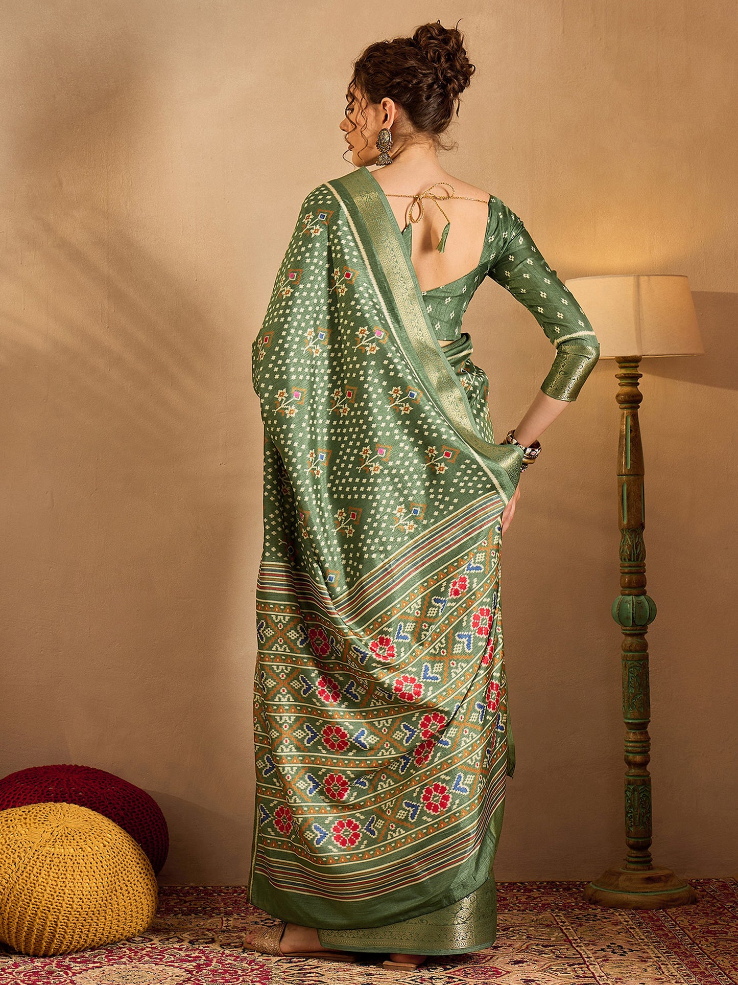 Women's Silk Blend Sea Green Printed Designer Saree With Blouse Piece