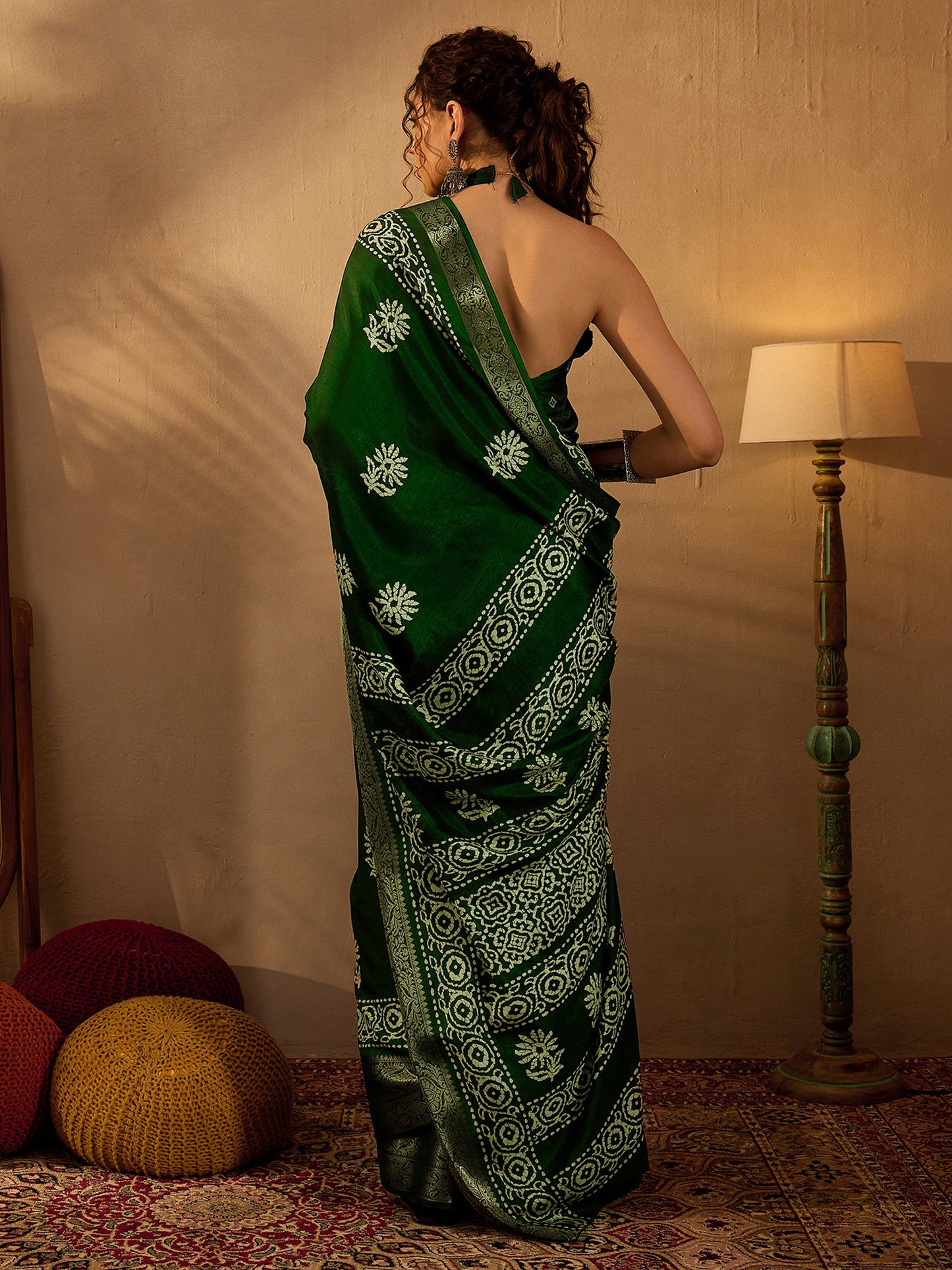 Women's Silk Blend Green Printed Designer Saree With Blouse Piece