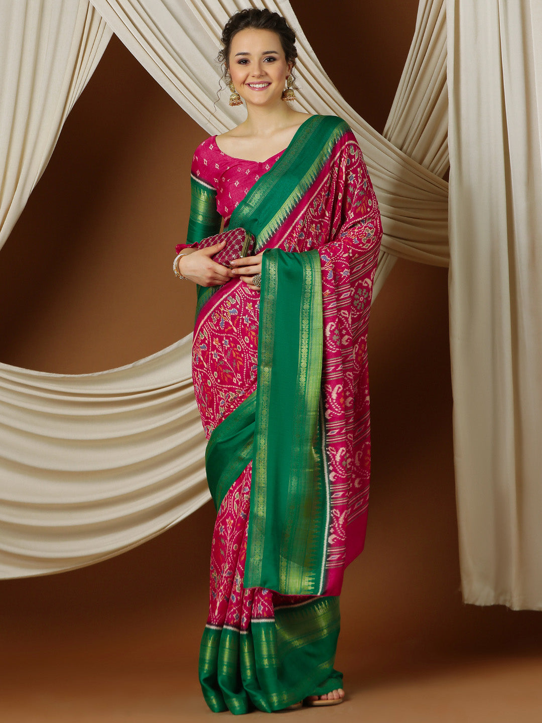 Women's Silk Blend Red Printed Designer Saree With Blouse Piece