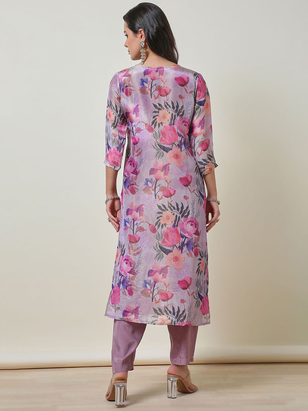 Dhiyona SO Women's Floral Printed Regular Beads and Stones Tissue Straight Kurta With Trouser
