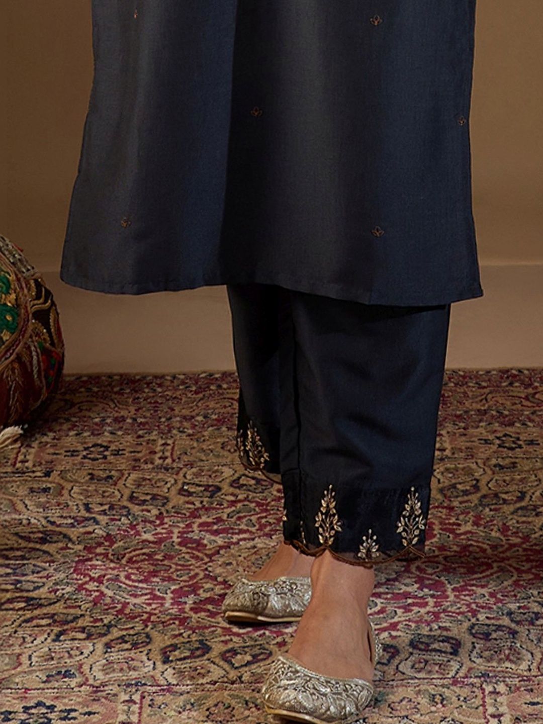 Women Ethnic Motifs Embroidered Regular Thread Work Liva Kurta with Trousers & With Dupatta