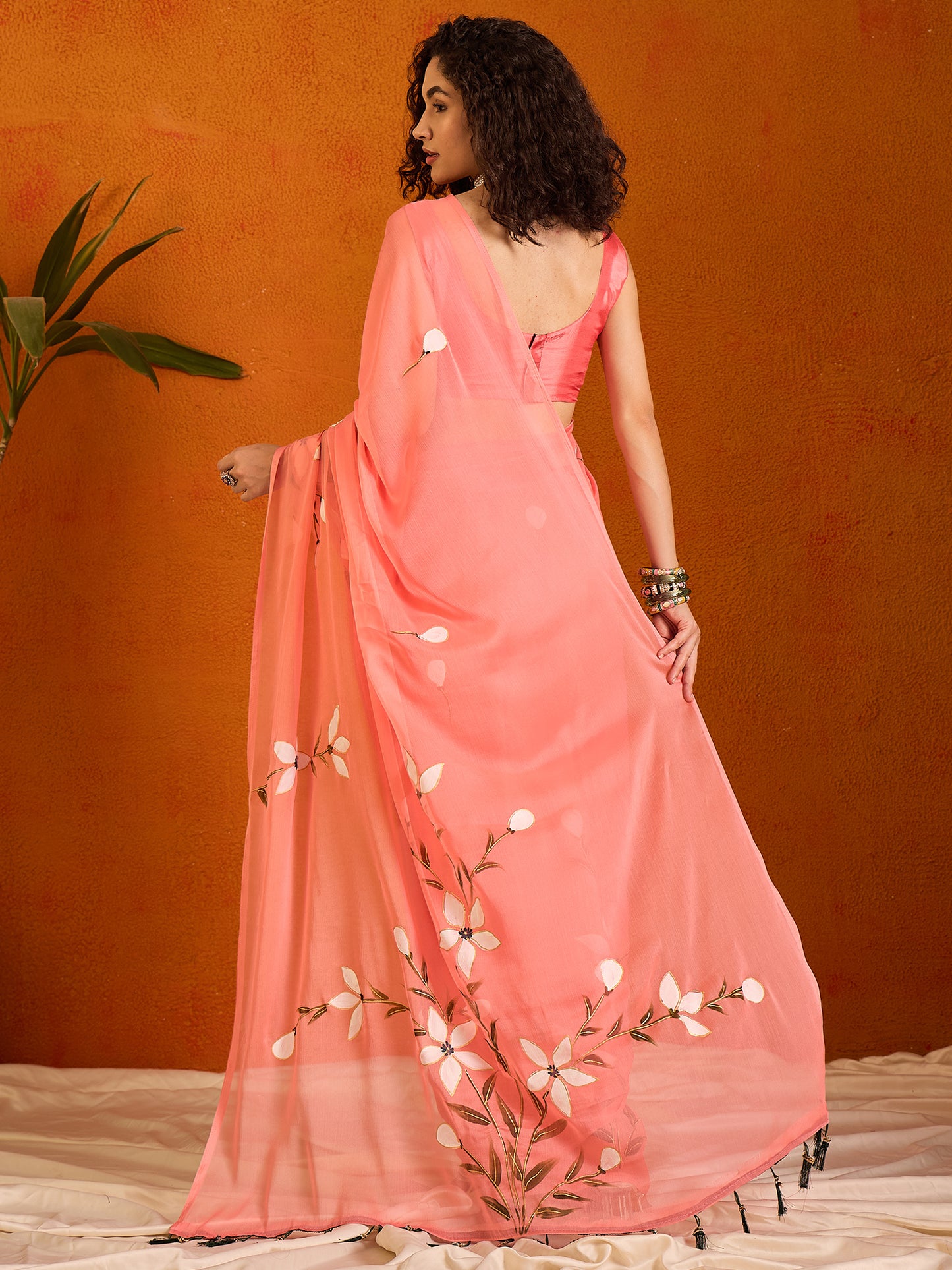 Women's Chiffon Pink Printed Designer Saree With Blouse Piece