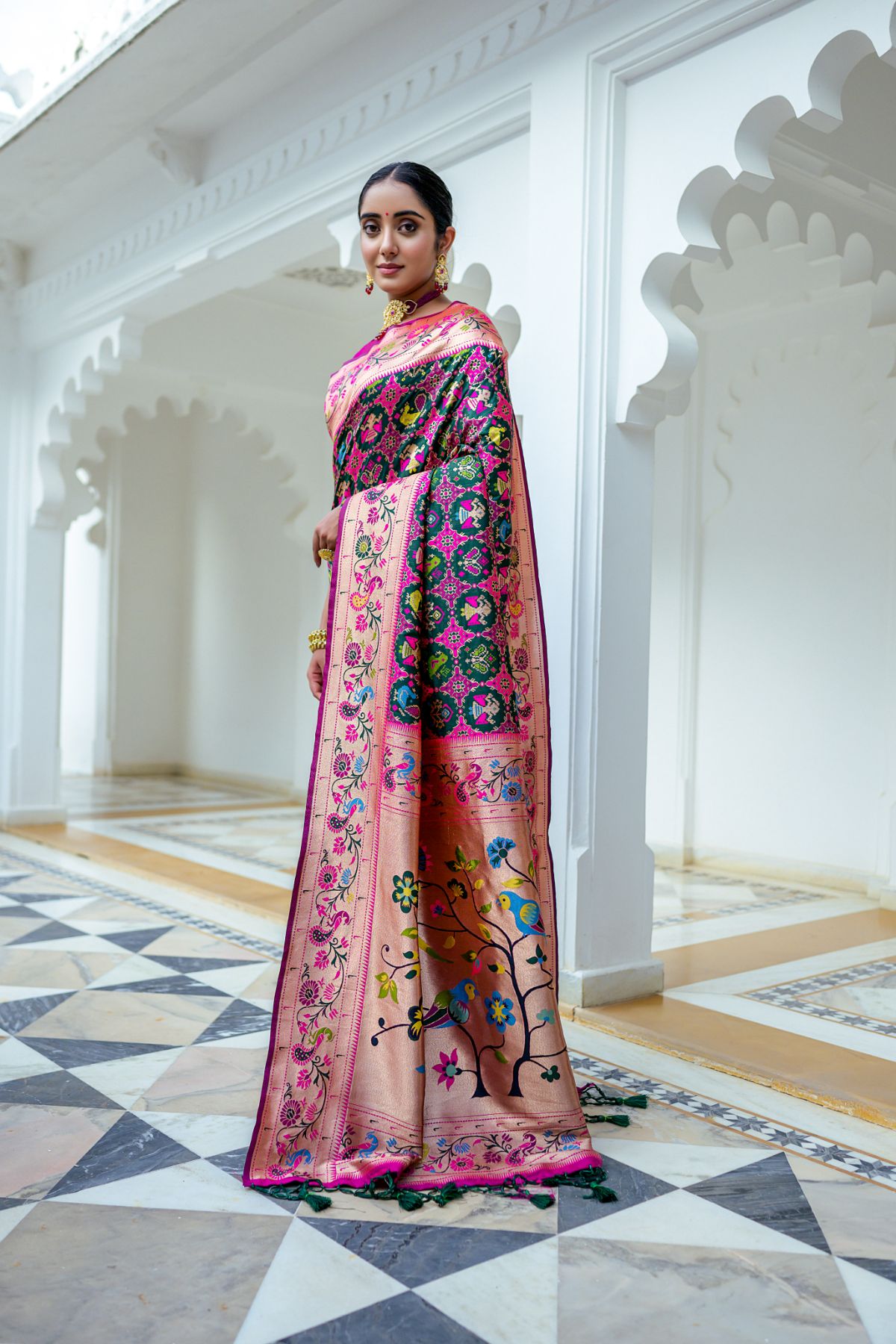 Women Paithani Mena 2 Btgreen Saree With Unstiched Blouse