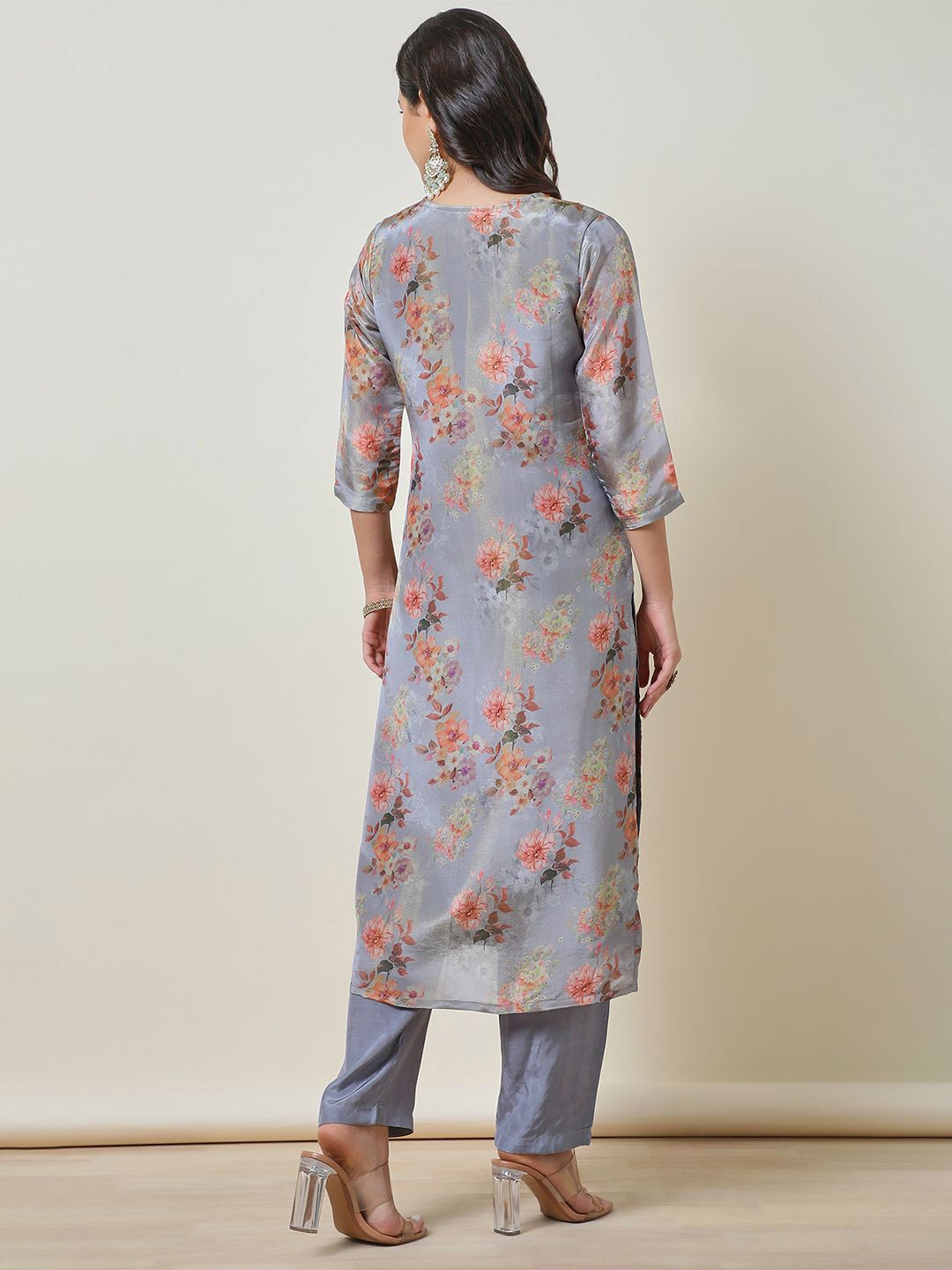 Dhiyona SO Women's Blue Floral Printed Beads and Stones Straight Kurta With Trousers