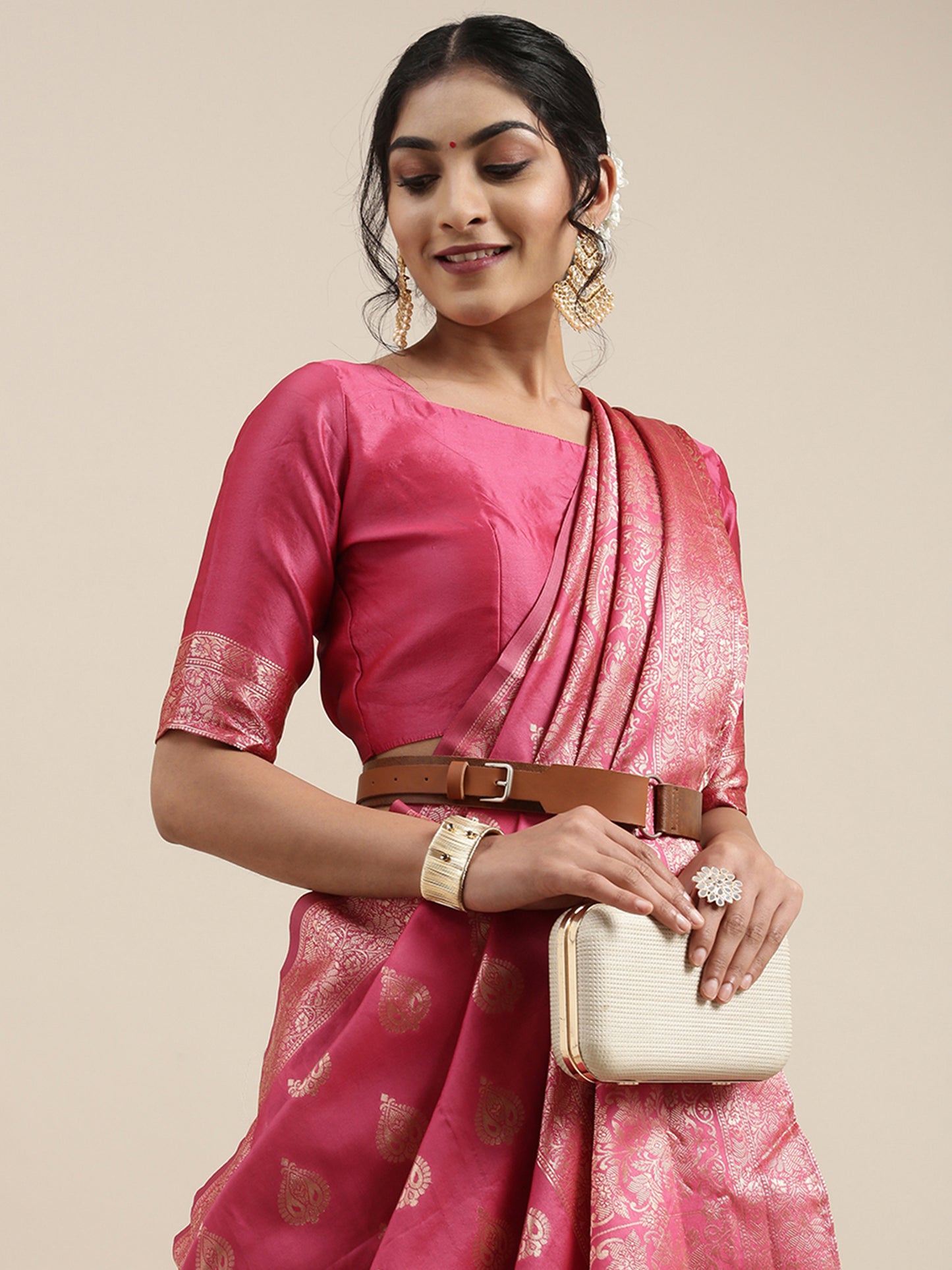 Women's Silk Blend Pink Woven Design Woven saree With Blouse Piece