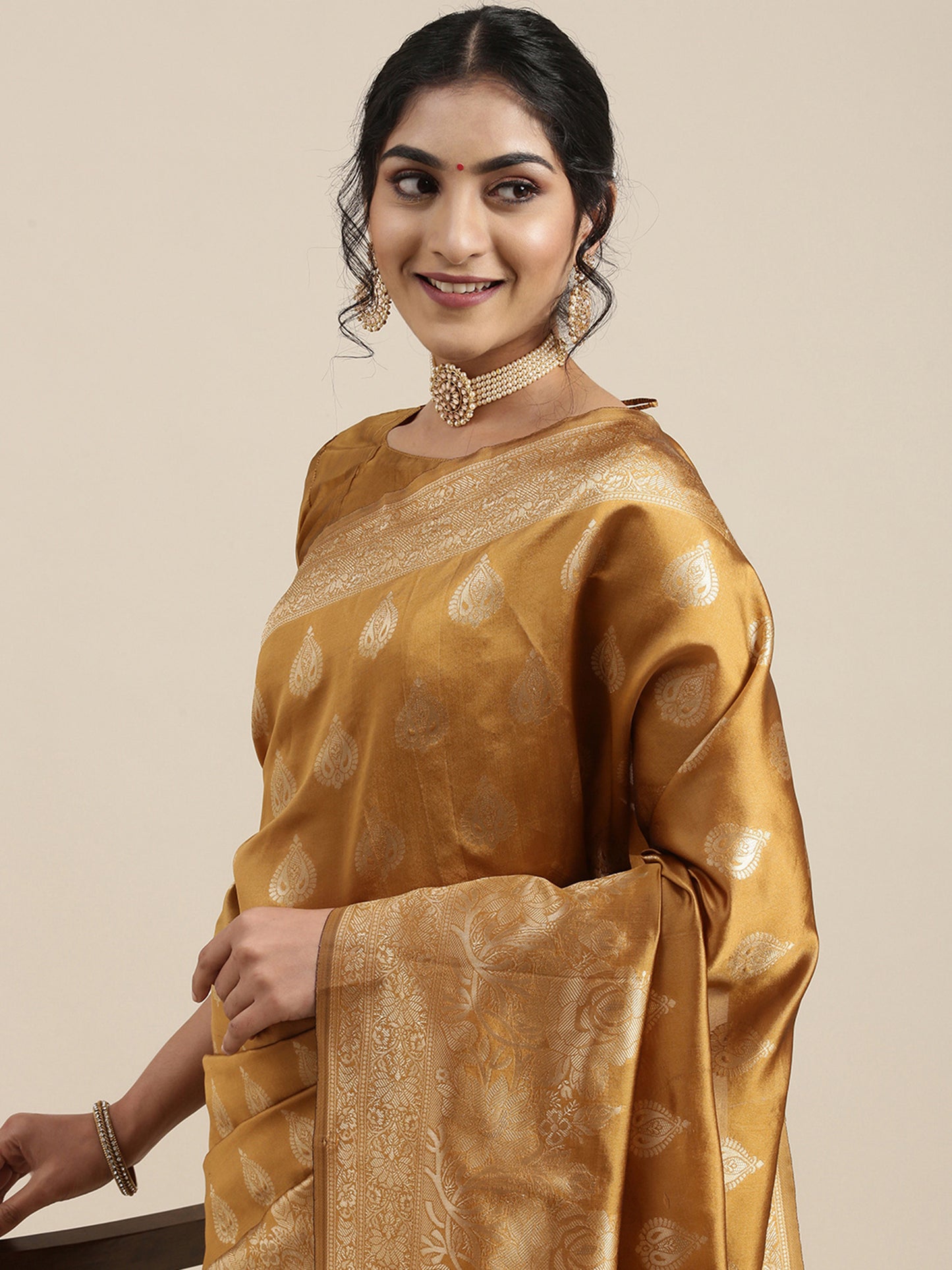 Women's Silk Blend Mustard Woven Design Woven saree With Blouse Piece
