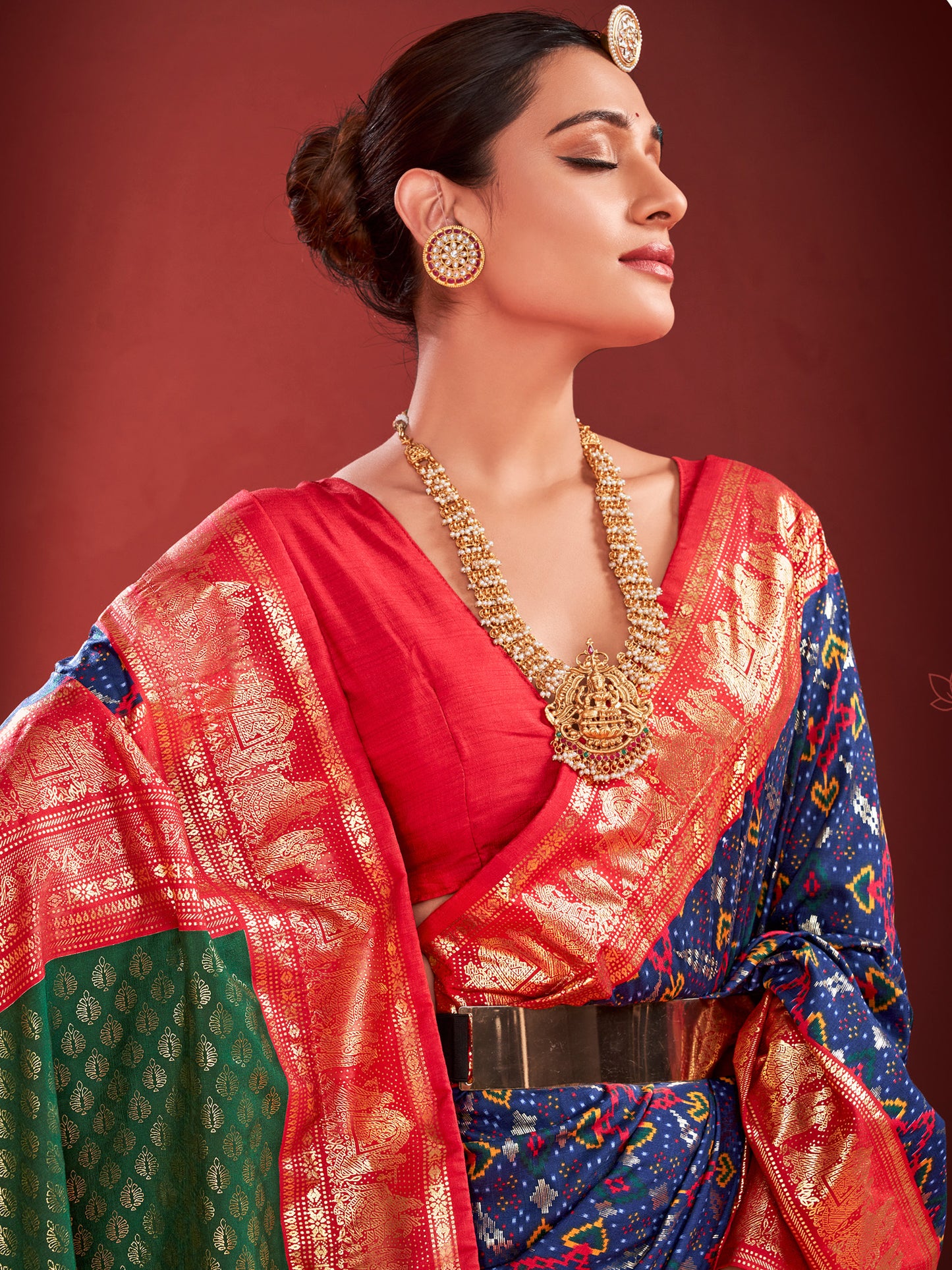 Women's Tussar Silk Navy Blue Printed Designer Saree With Blouse Piece