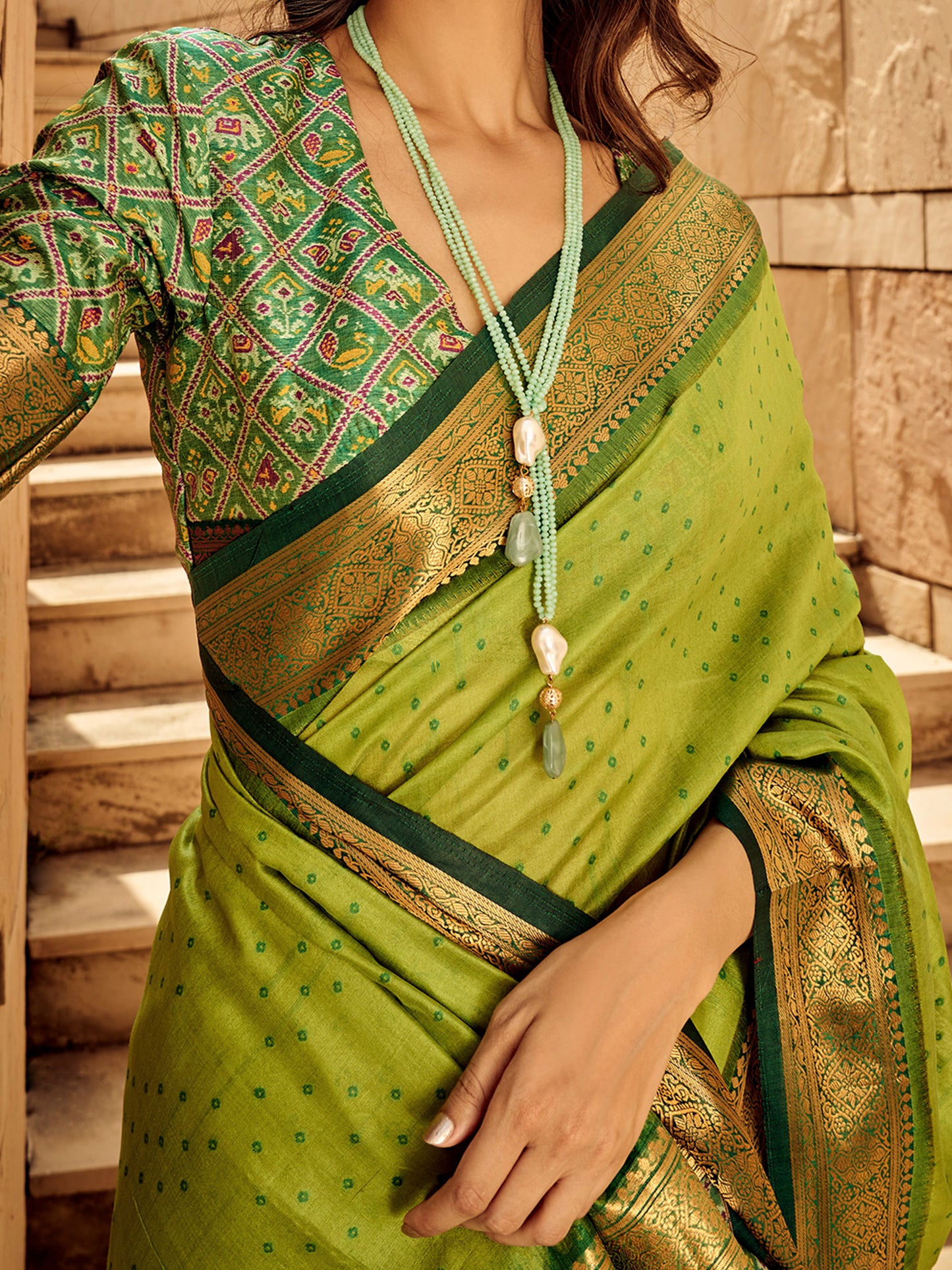 Women's Silk Blend Light Green Woven Design Designer Saree With Blouse Piece