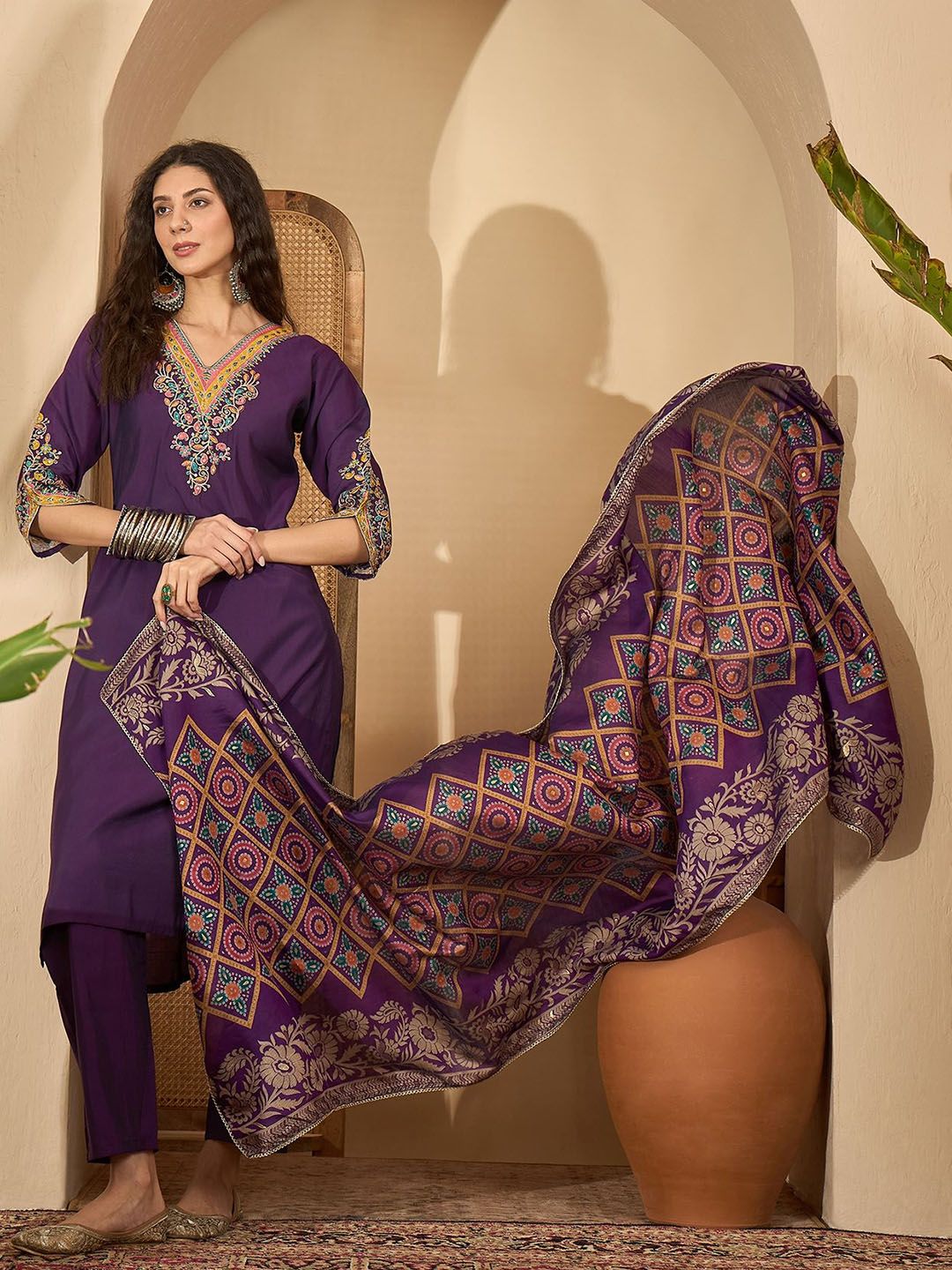 Dhiyona SN Women's Embroidered Straight Kurta & Trousers With Dupatta