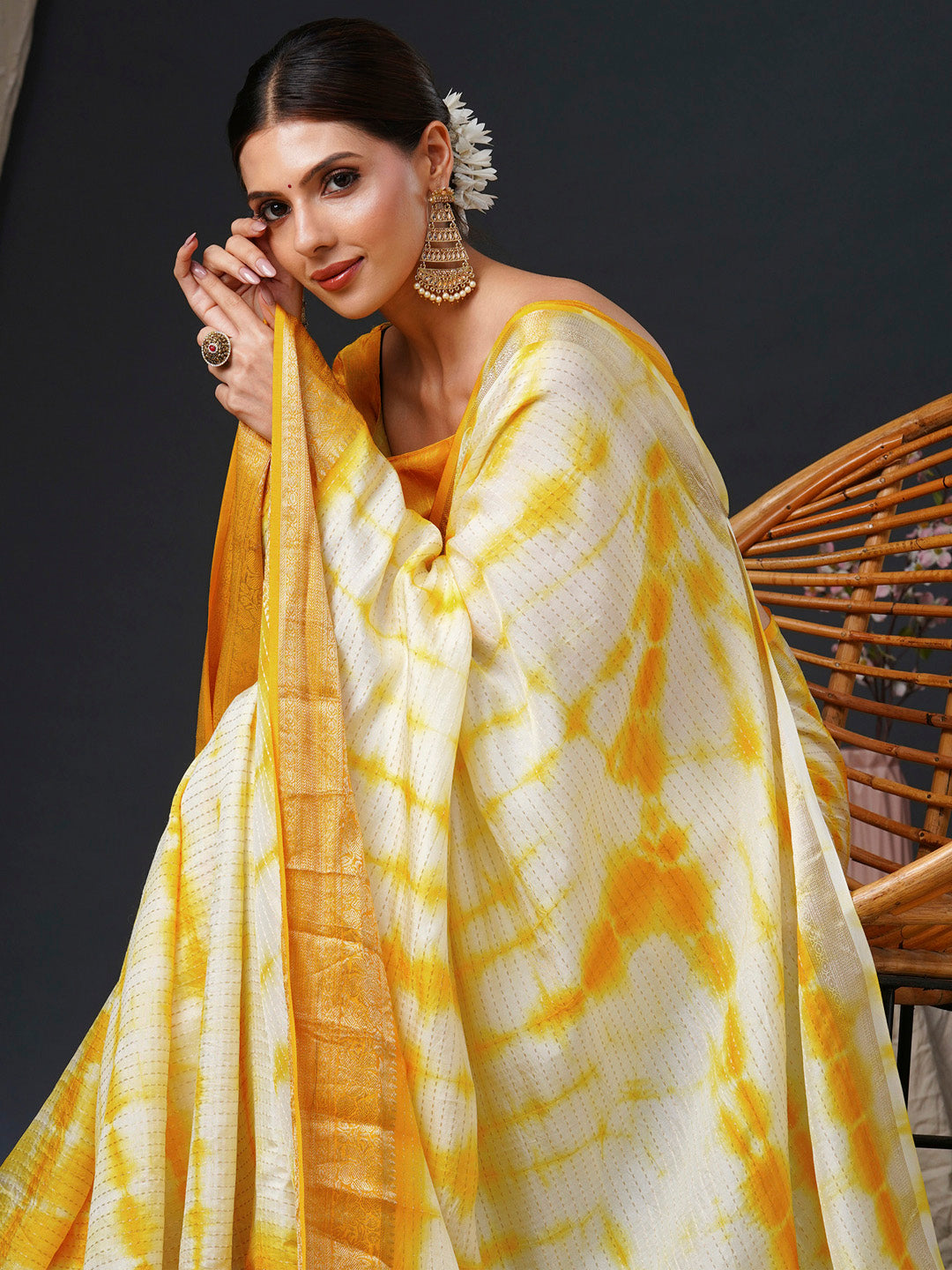 Women's Viscose Yellow Woven Design Designer Saree With Blouse Piece