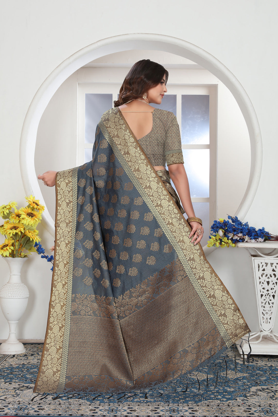 Dhiyona GR Women's Grey Zari Woven Design Chanderi Cotton Saree