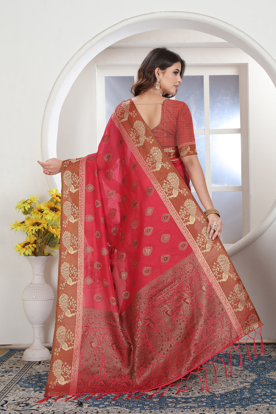 Dhiyona GR Women's Pink Zari Woven Design Chanderi Cotton Saree