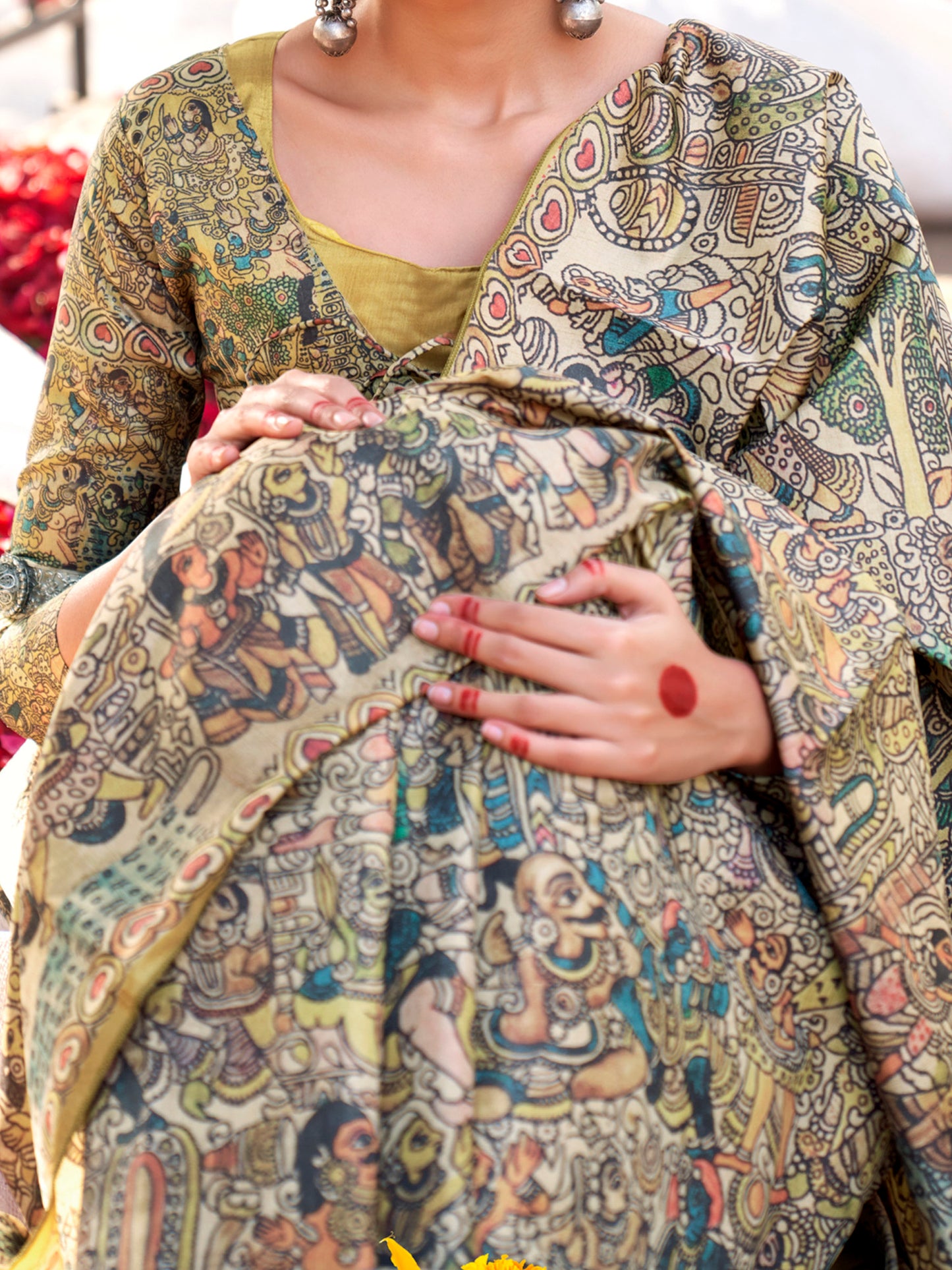 Women's Silk Blend Beige Printed Designer Saree With Blouse Piece