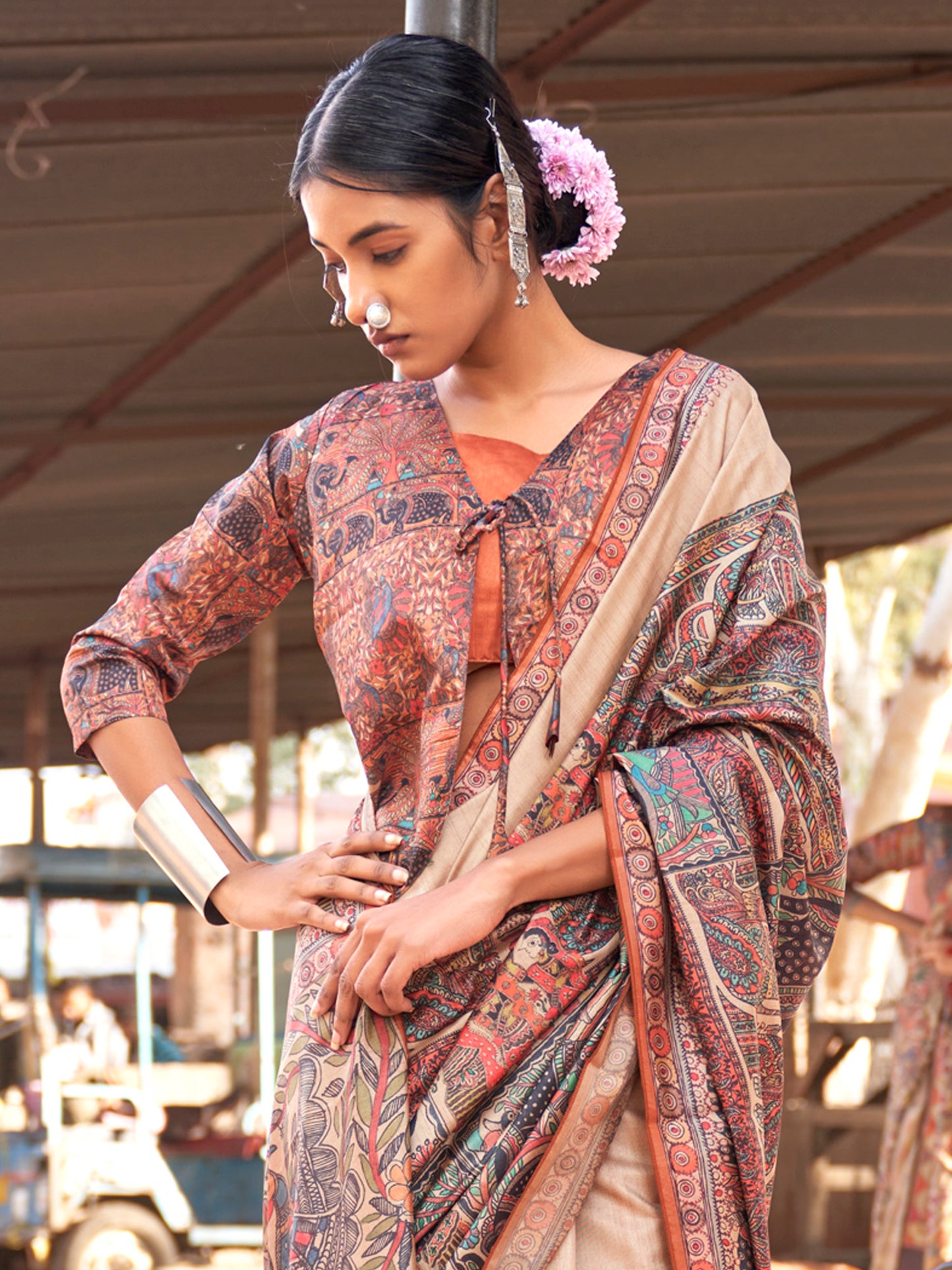 Women's Silk Blend Beige Printed Designer Saree With Blouse Piece
