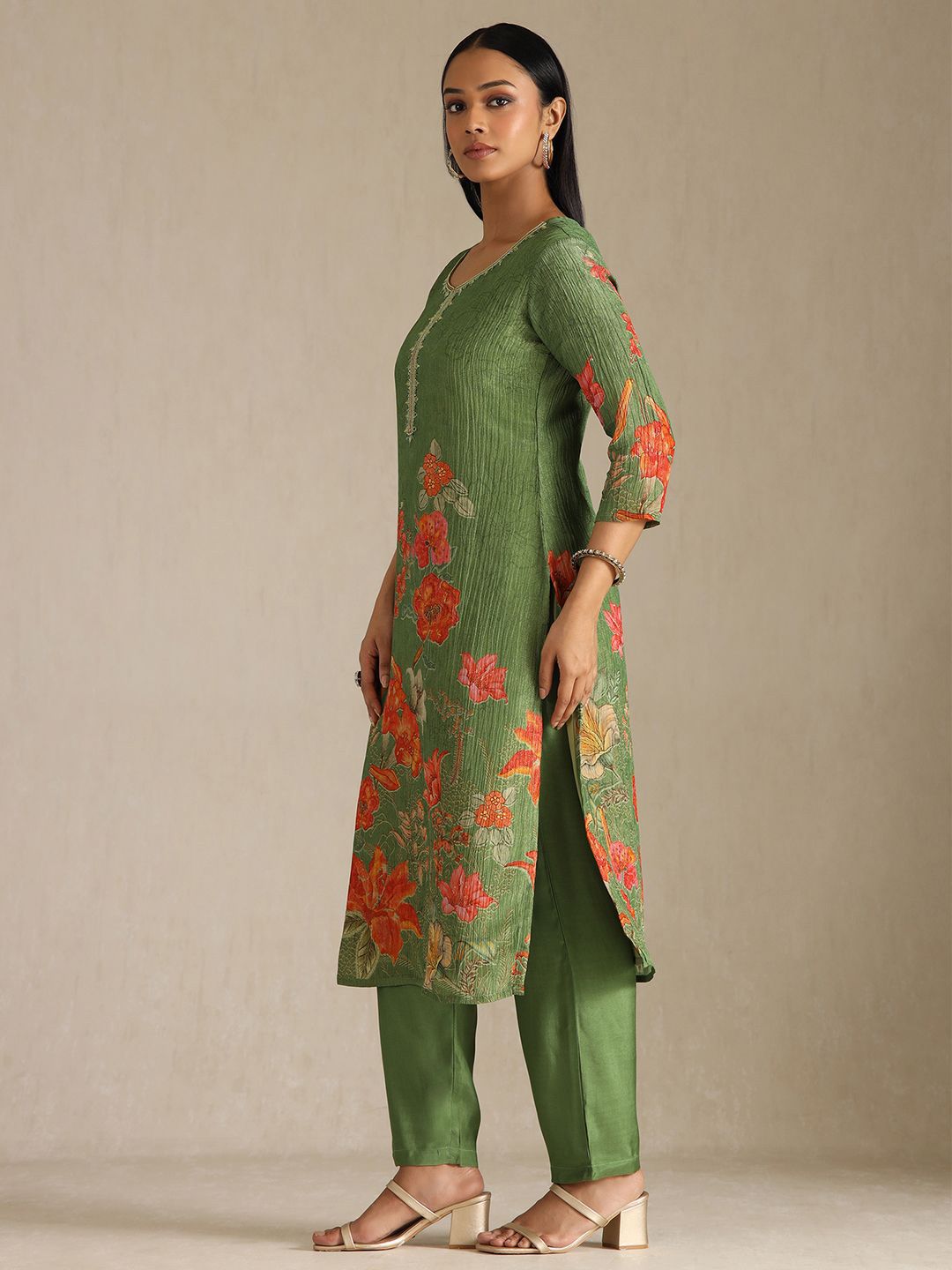 Dhiyona SO Women's Floral Printed Mirror Work Straight Kurta with Trouser
