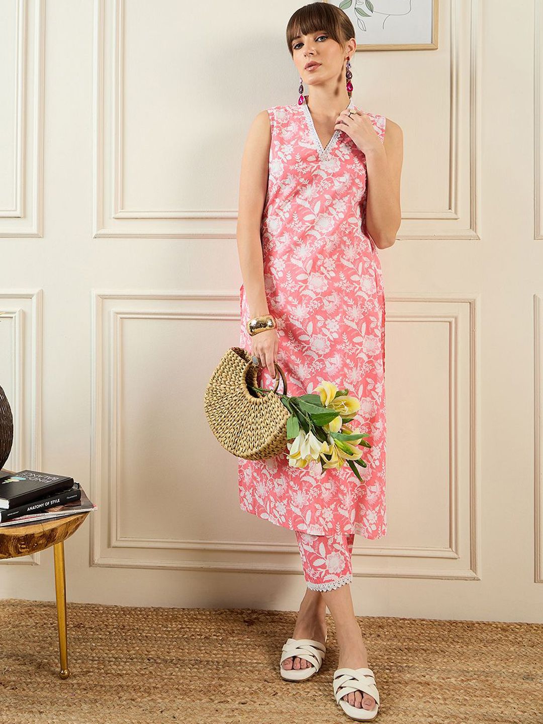 Dhiyona IE Floral Printed V-Neck Pure Cotton Tunic With Trouser