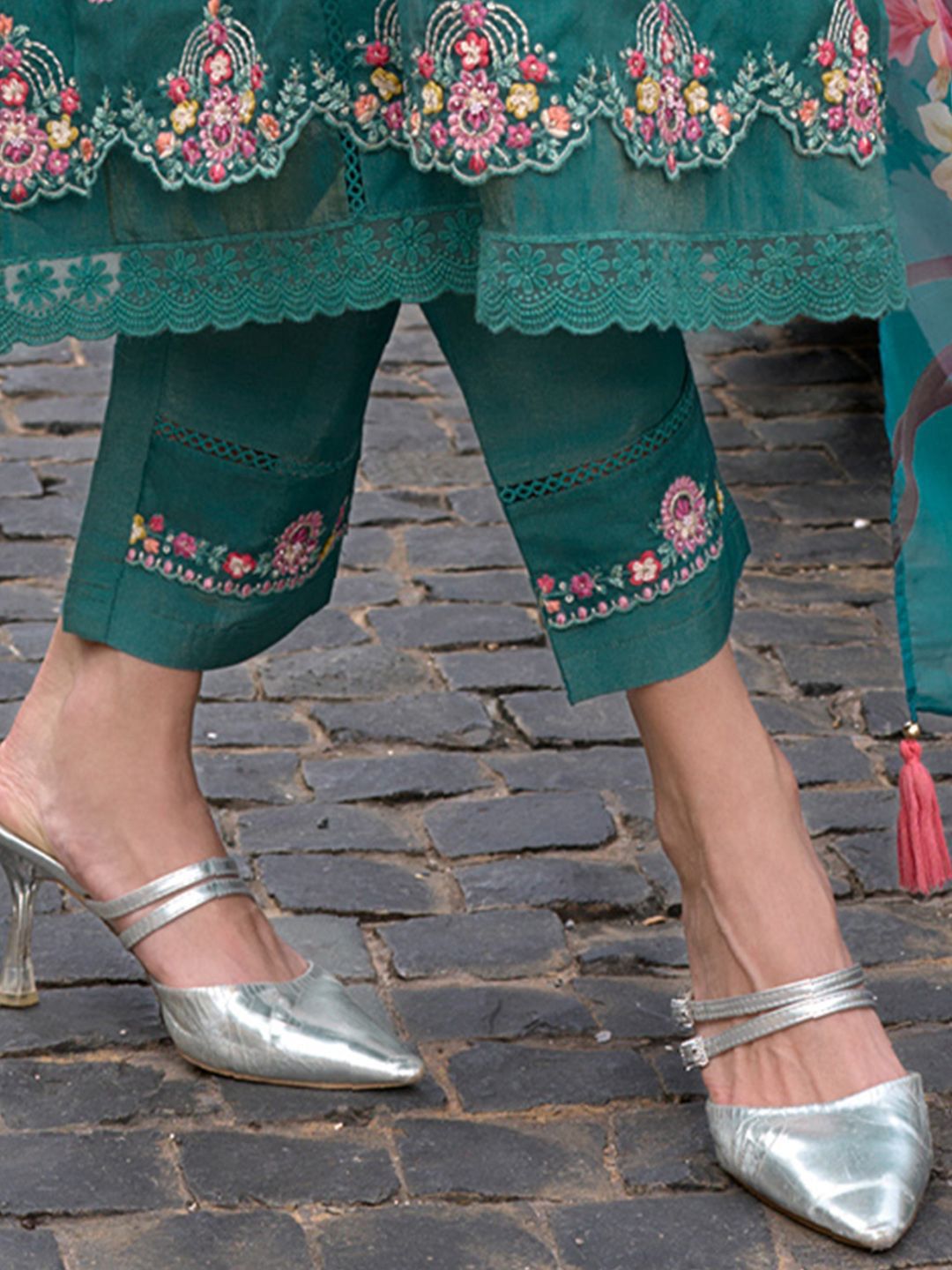 Floral Embroidered Thread Work Kurta With Trousers & Dupatta