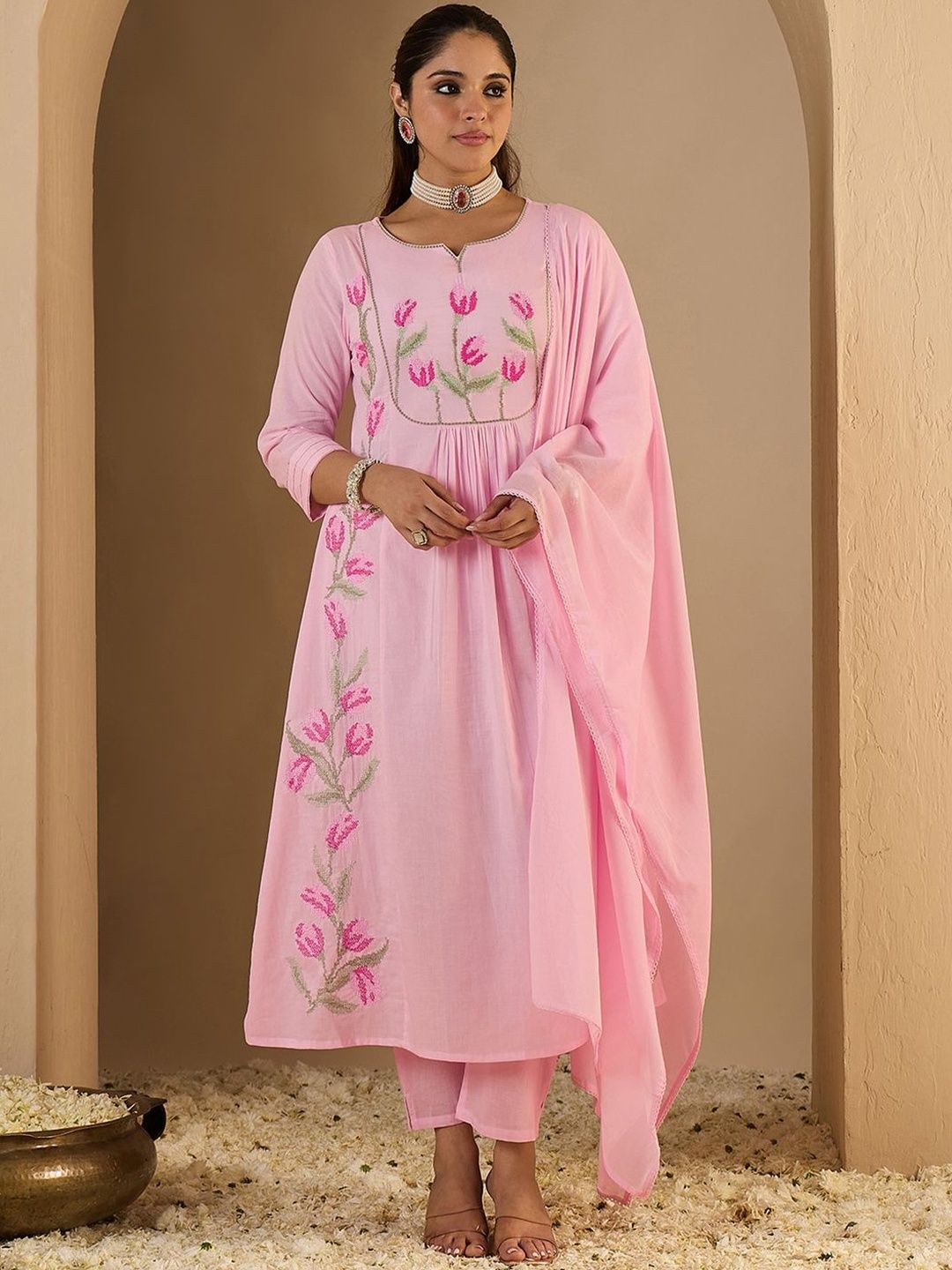 Women Floral Embroidered Empire Thread Work Pure Cotton Kurta with Trousers & With Dupatta