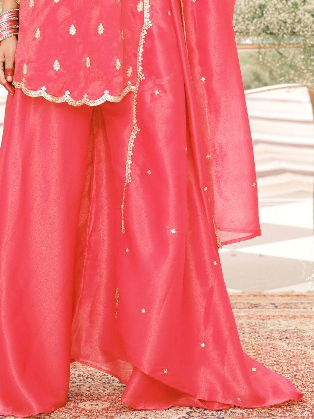 Ethnic Motifs Embroidered V-Neck Thread Work Kurta With Palazzos & Dupatta