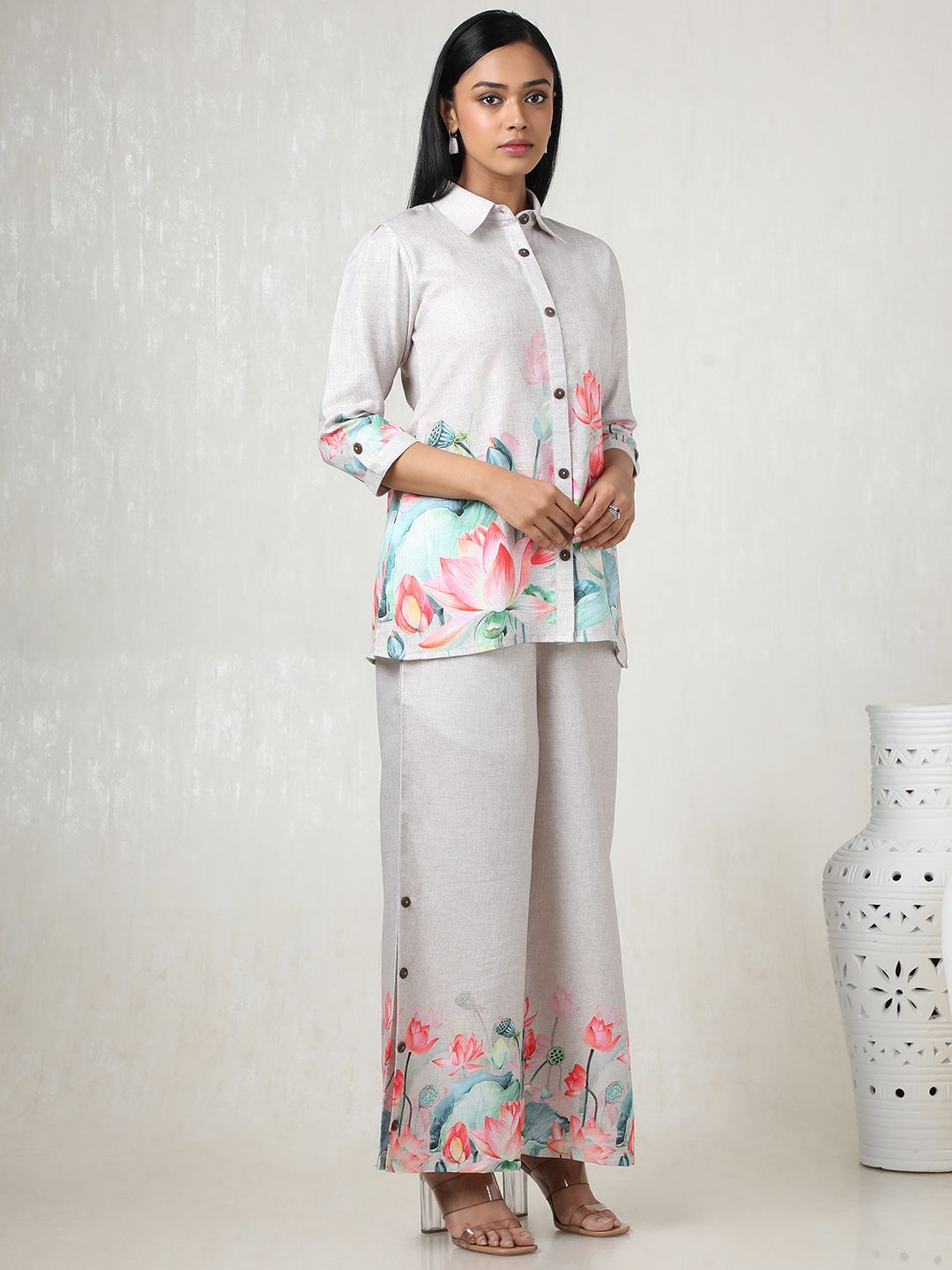 Dhiyona SO Women's Women Floral Printed Angrakha Linen Kurta with Palazzos