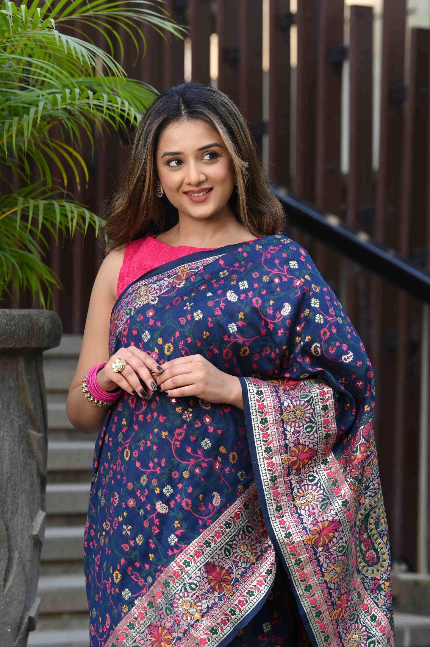 Dhiyona GR Women's Raaga Navy Blue Jamewar Kashmiri Soft Modal Silk Saree