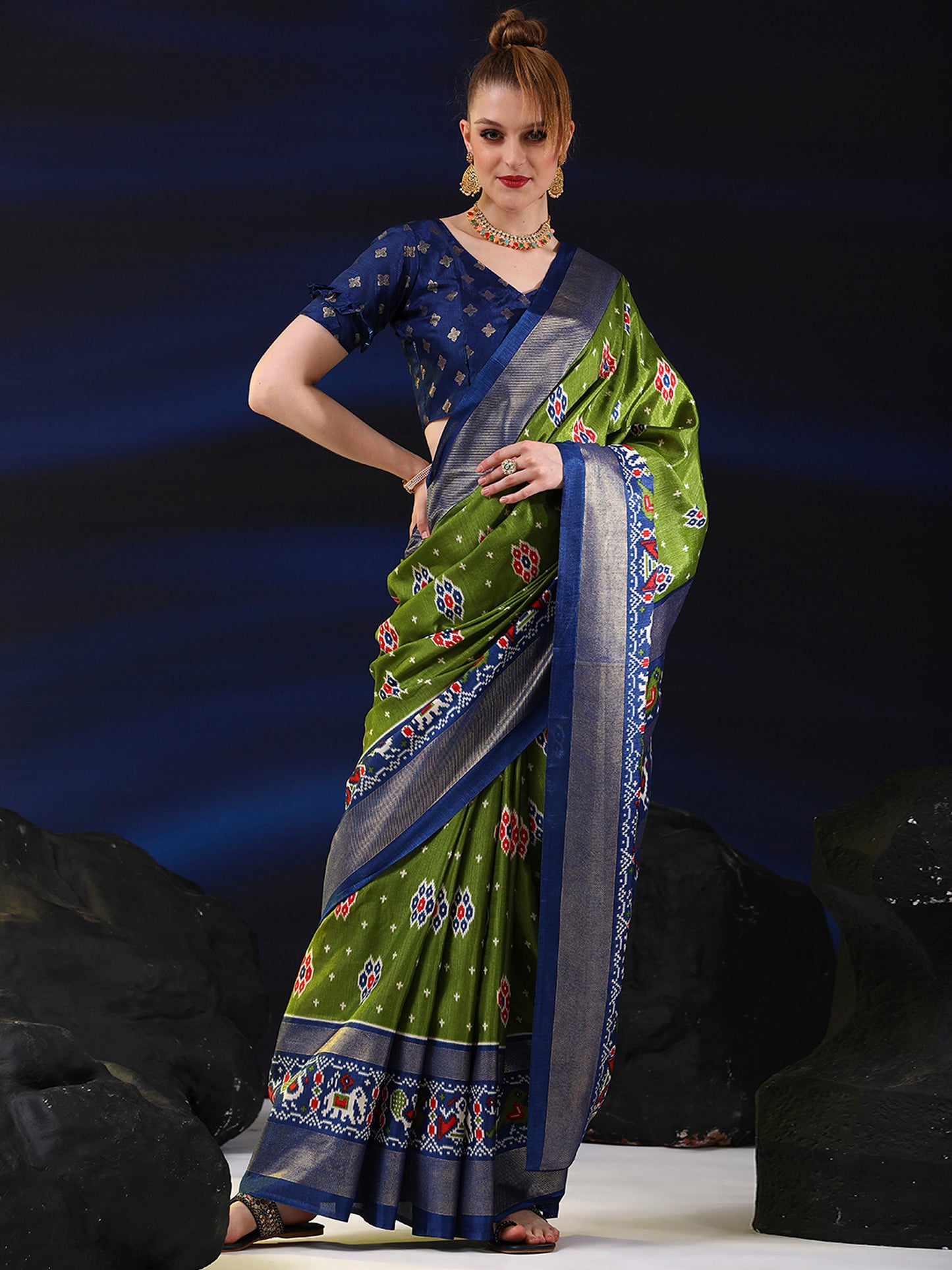 Women's Dola Silk Green Printed Designer Saree With Blouse Piece