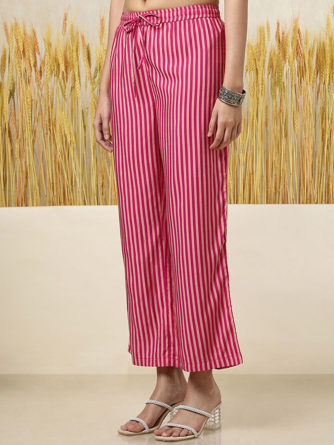 Dhiyona SO Women's Floral Printed Mirror Work Straight Kurta With Palazzos