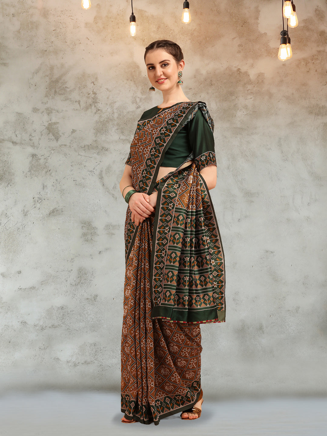 Dhiyona RV Women's Banarasi Cotton Silk With Patola Weaving Pattern Saree With Blouse ( KVD1340 )
