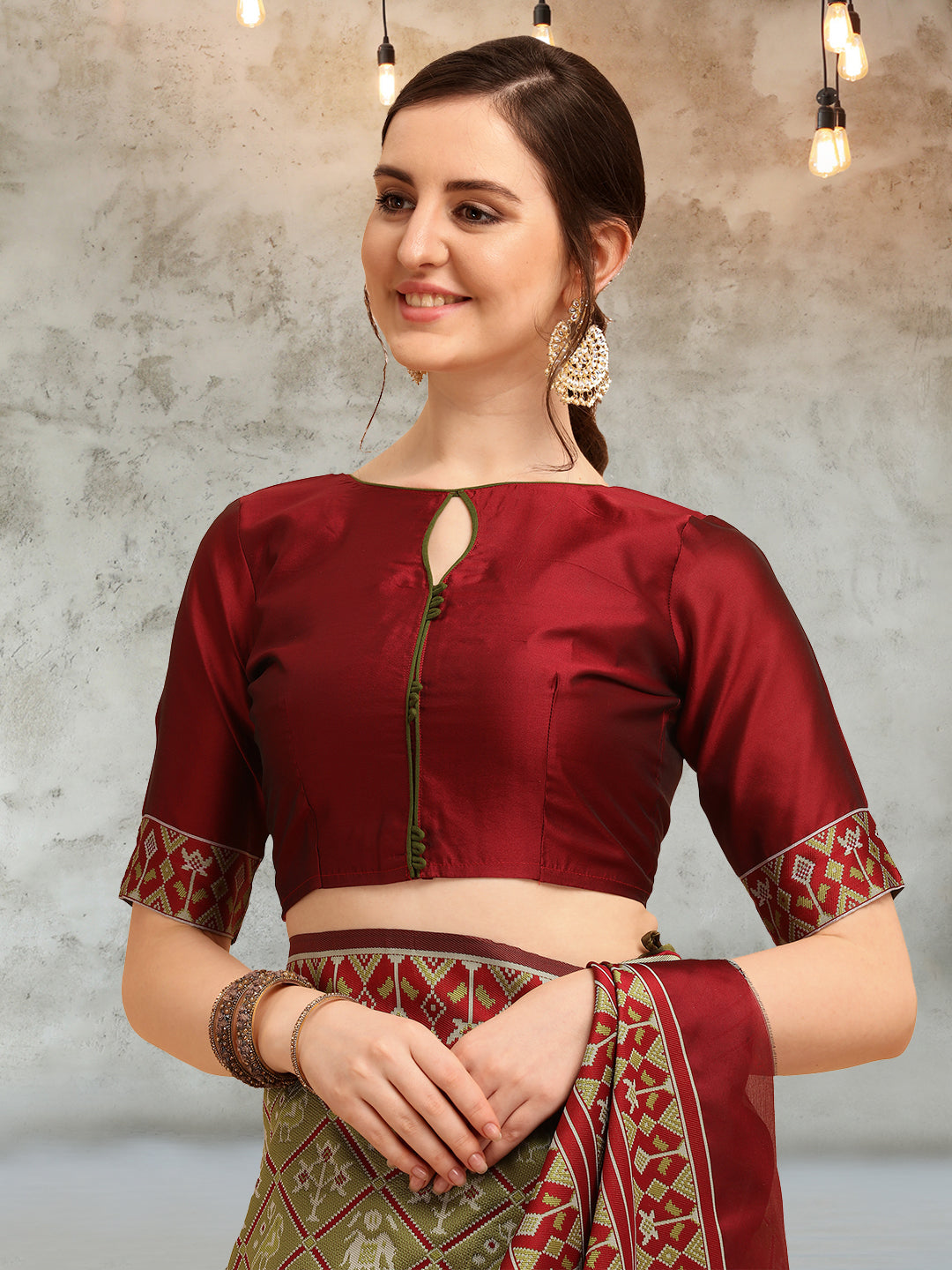 Dhiyona RV Women's Banarasi Cotton Silk With Patola Weaving Pattern Saree With Blouse ( KVD1341 )
