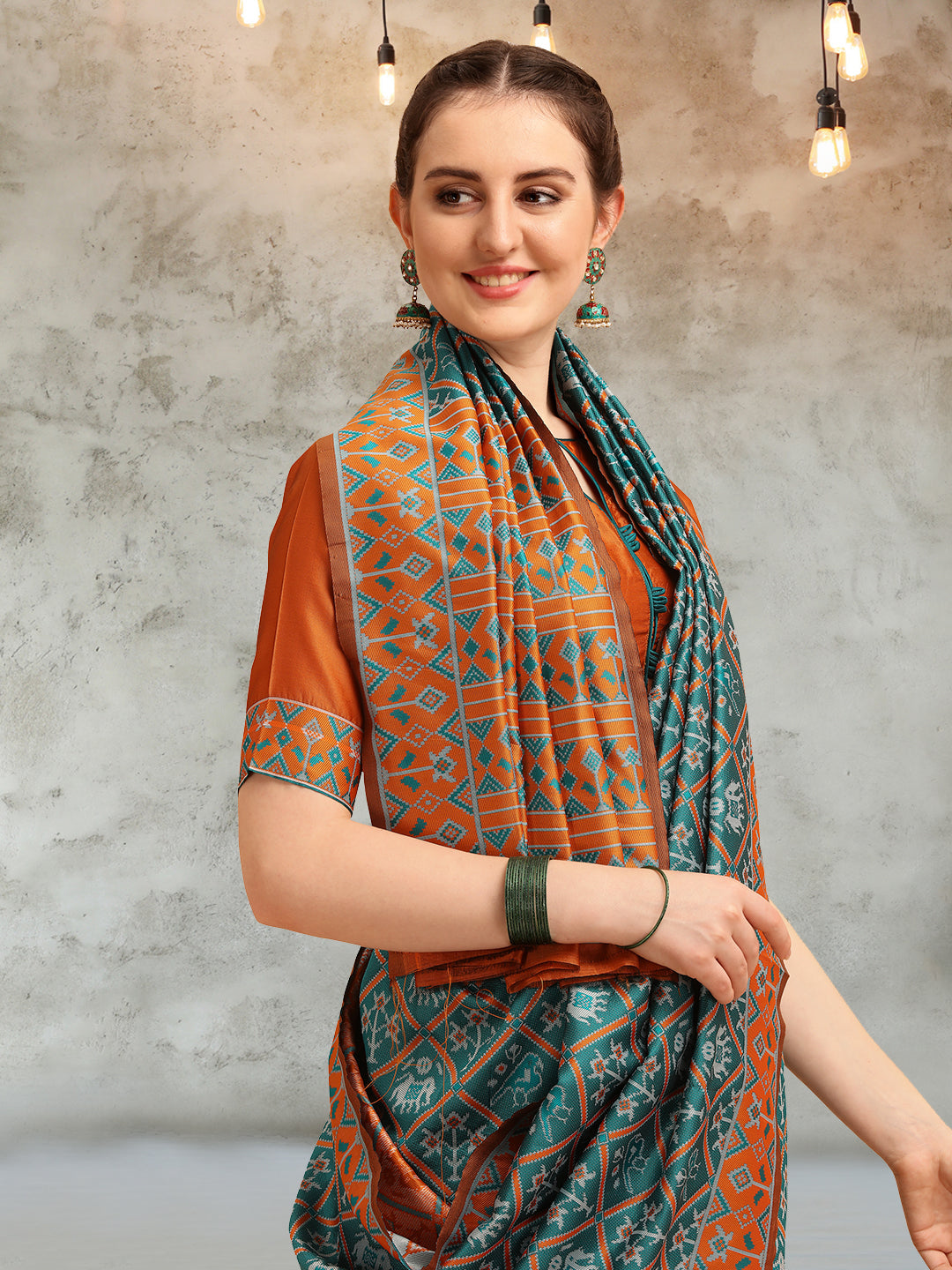 Dhiyona RV Women's Banarasi Cotton Silk With Patola Weaving Pattern Saree With Blouse ( KVD1344 )