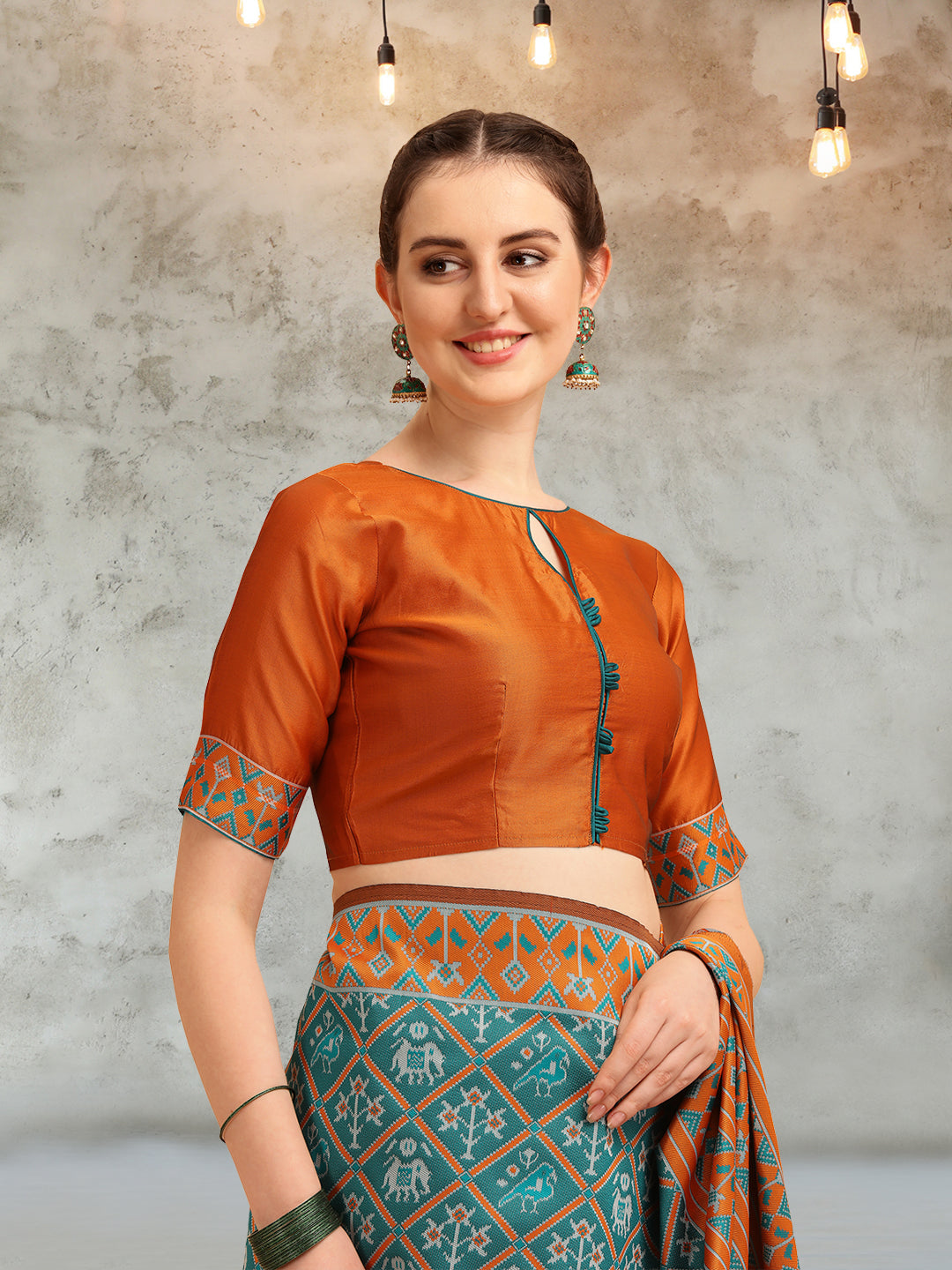 Dhiyona RV Women's Banarasi Cotton Silk With Patola Weaving Pattern Saree With Blouse ( KVD1344 )