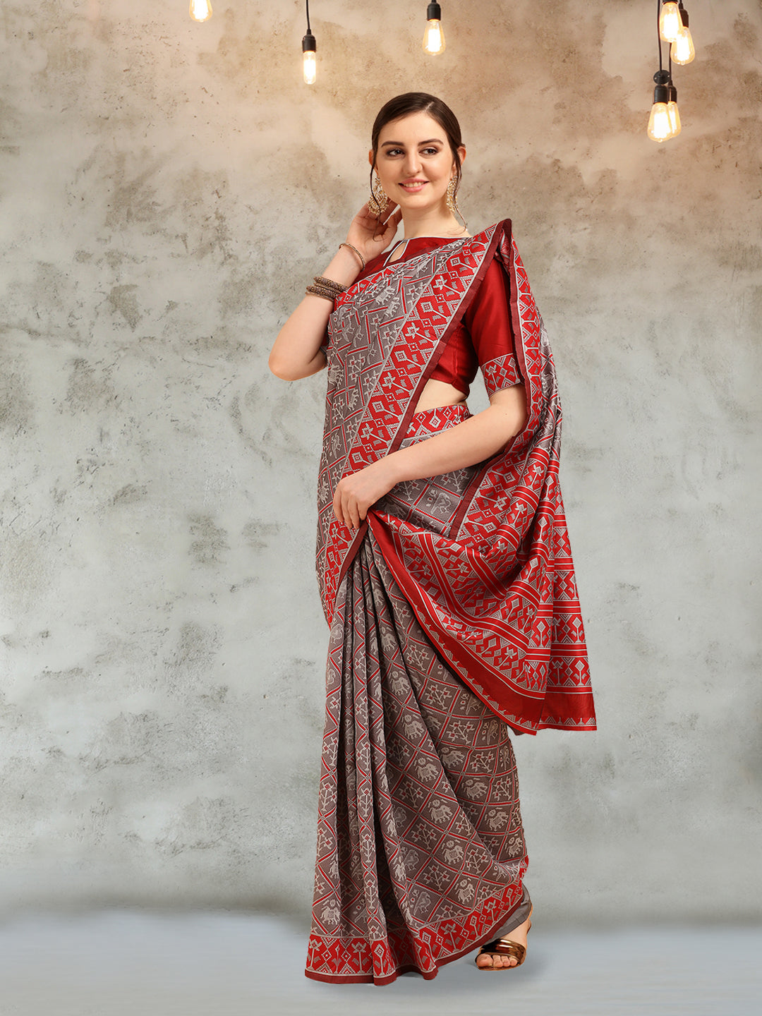 Dhiyona RV Women's Banarasi Cotton Silk With Patola Weaving Pattern Saree With Blouse ( KVD1345 )