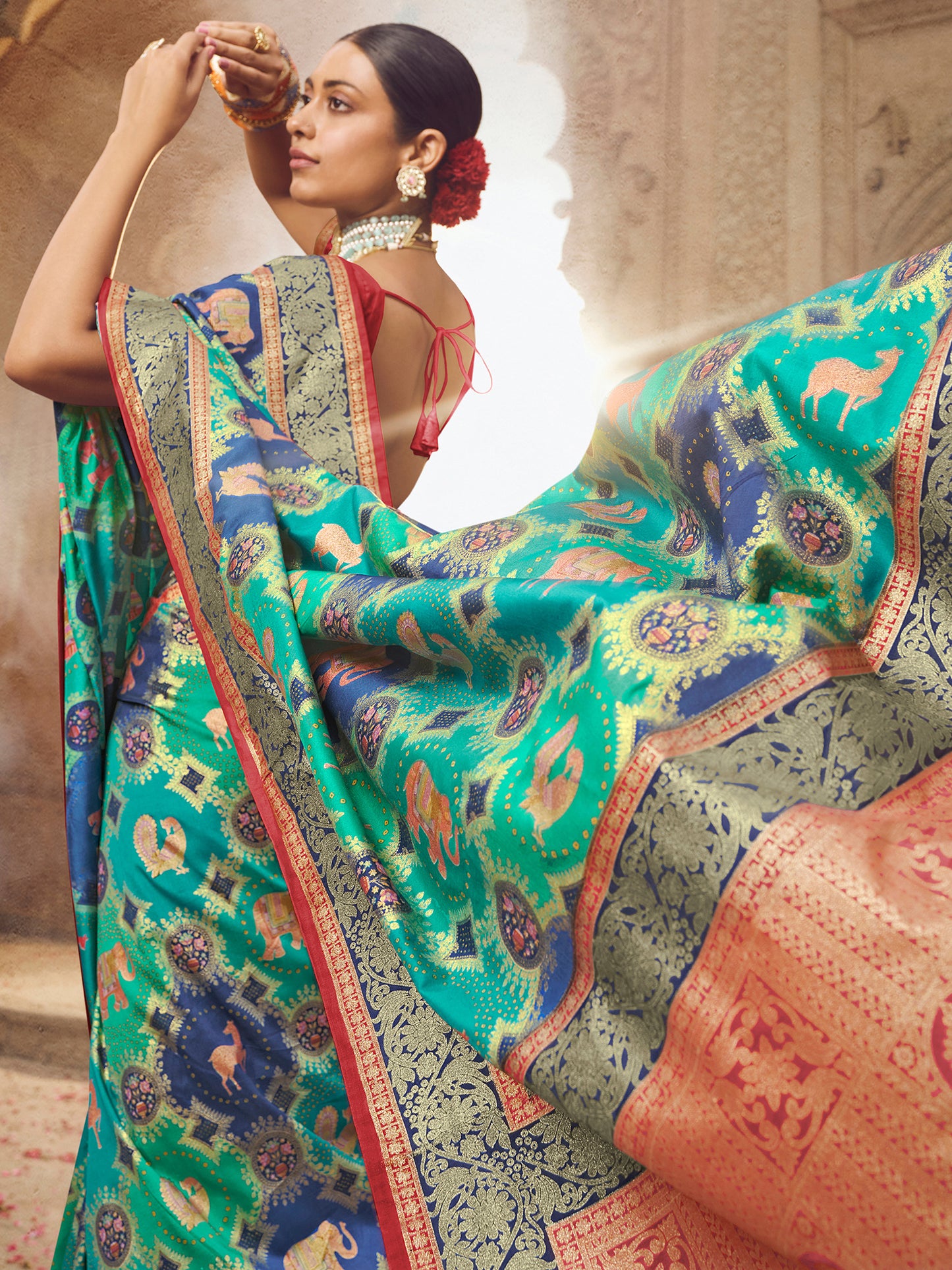 Women's Silk Blend Blue Woven Design Designer Saree With Blouse Piece
