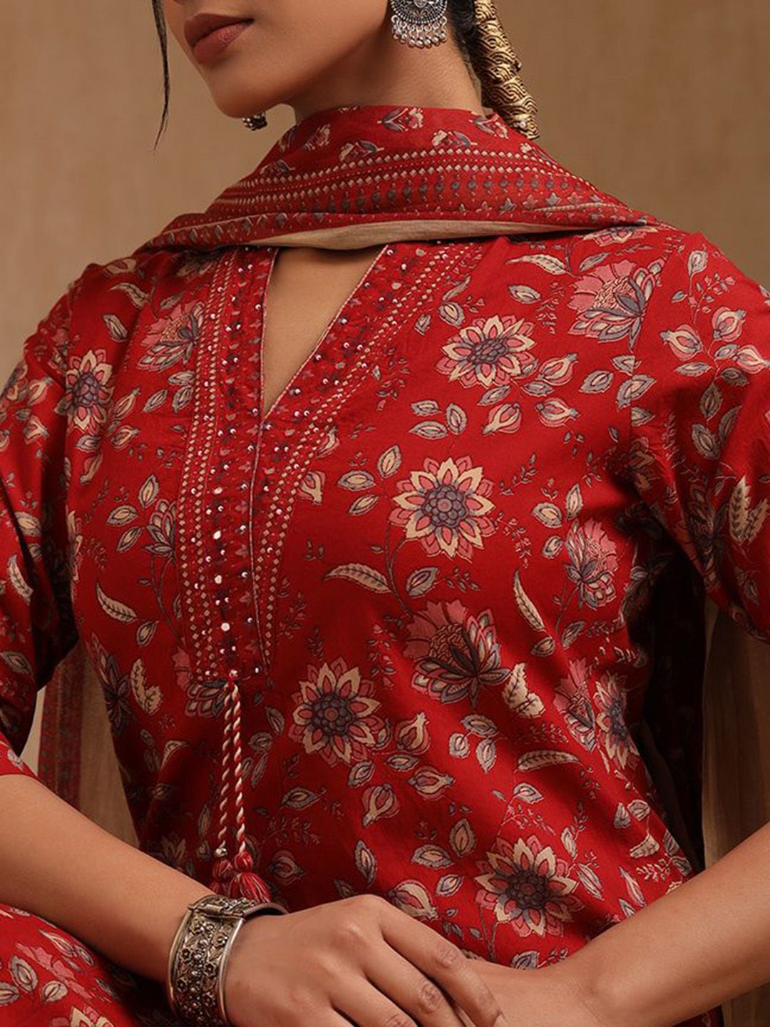 Dhiyona SO Women's Floral Printed Sequinned Straight Kurta with Trouser & Dupatta